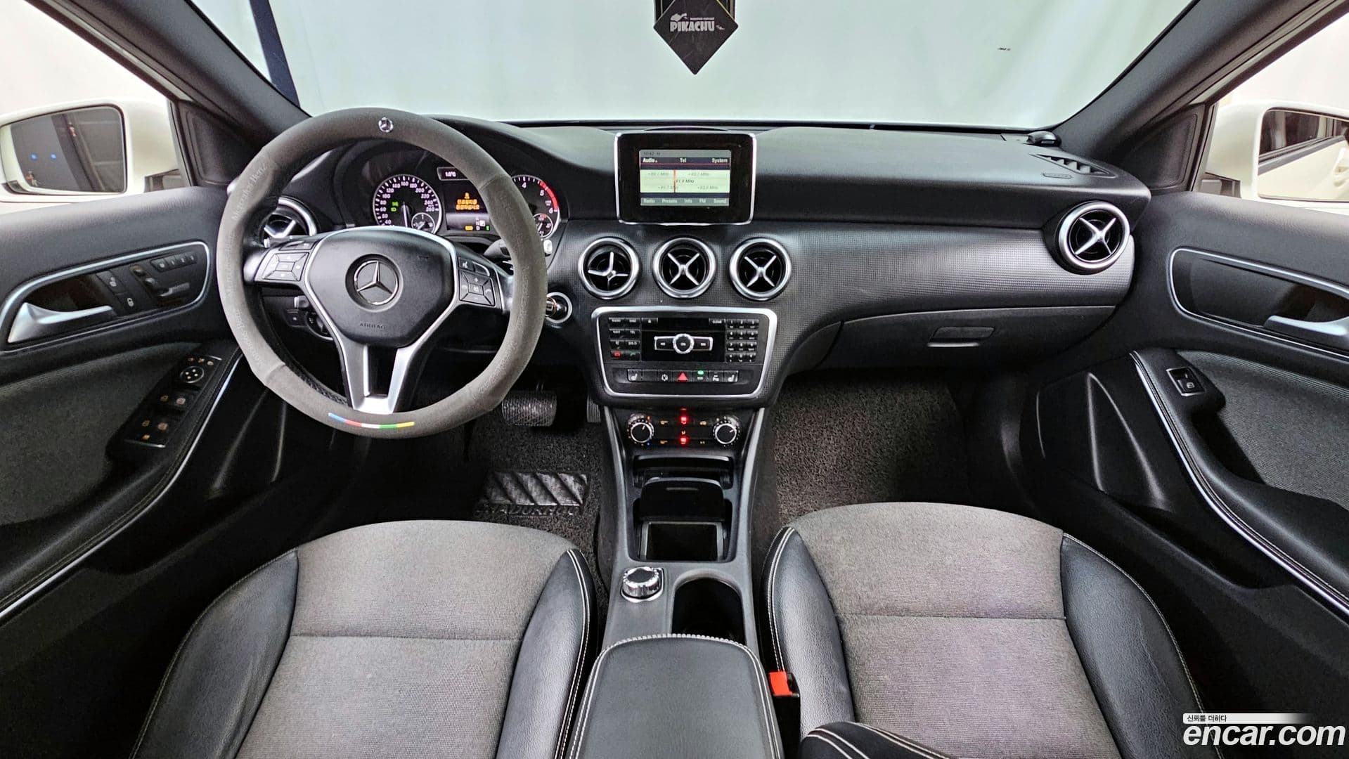 Main__Slider__Photo:A-Class Mercedes-Benz 2014.2-6