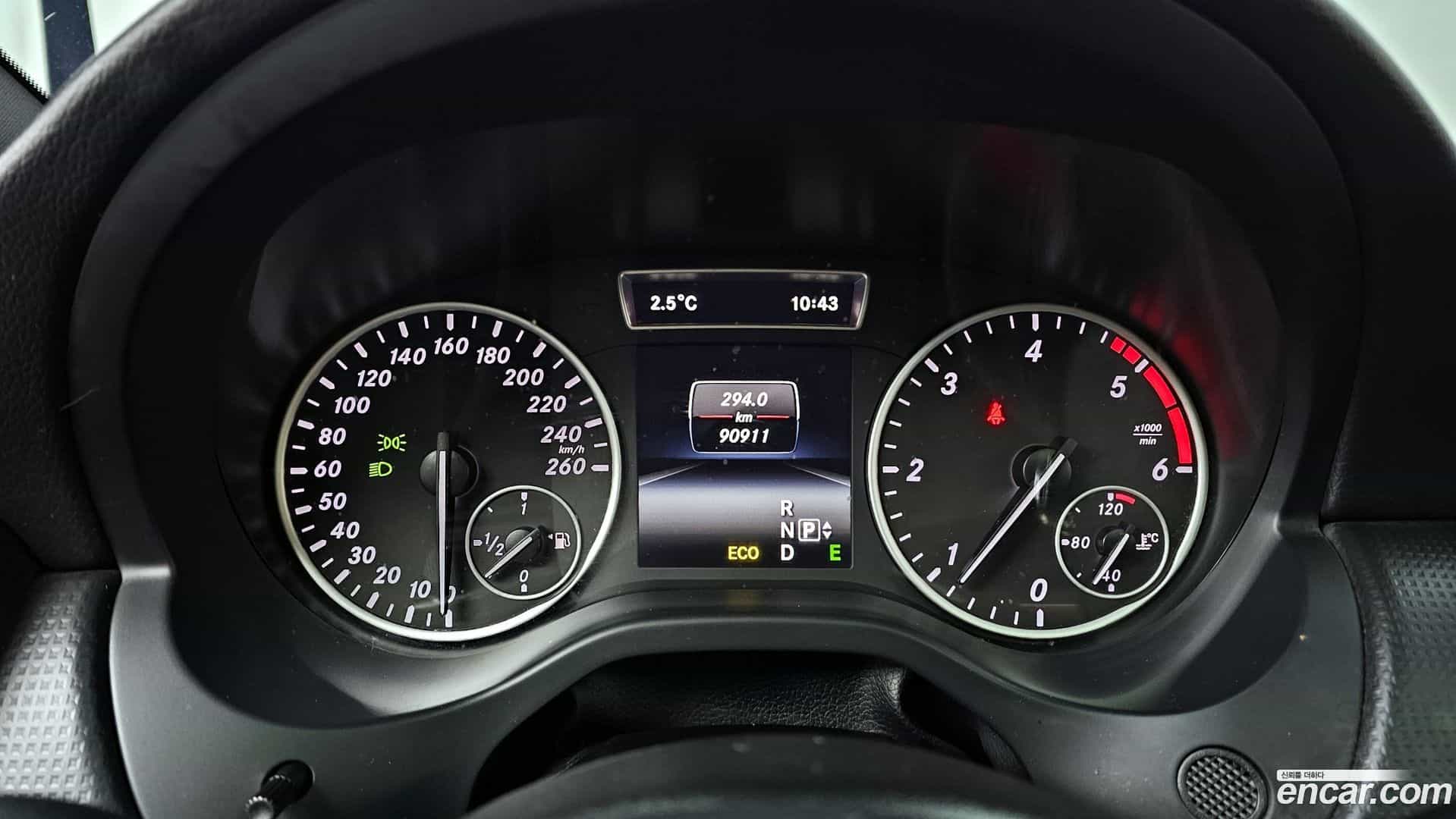 A-Class Mercedes-Benz 2014.2-INNER-008