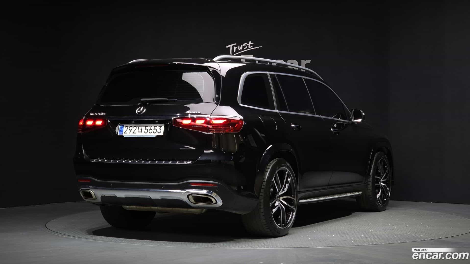 GLS-Class Mercedes-Benz 2024.0-OUTER-002