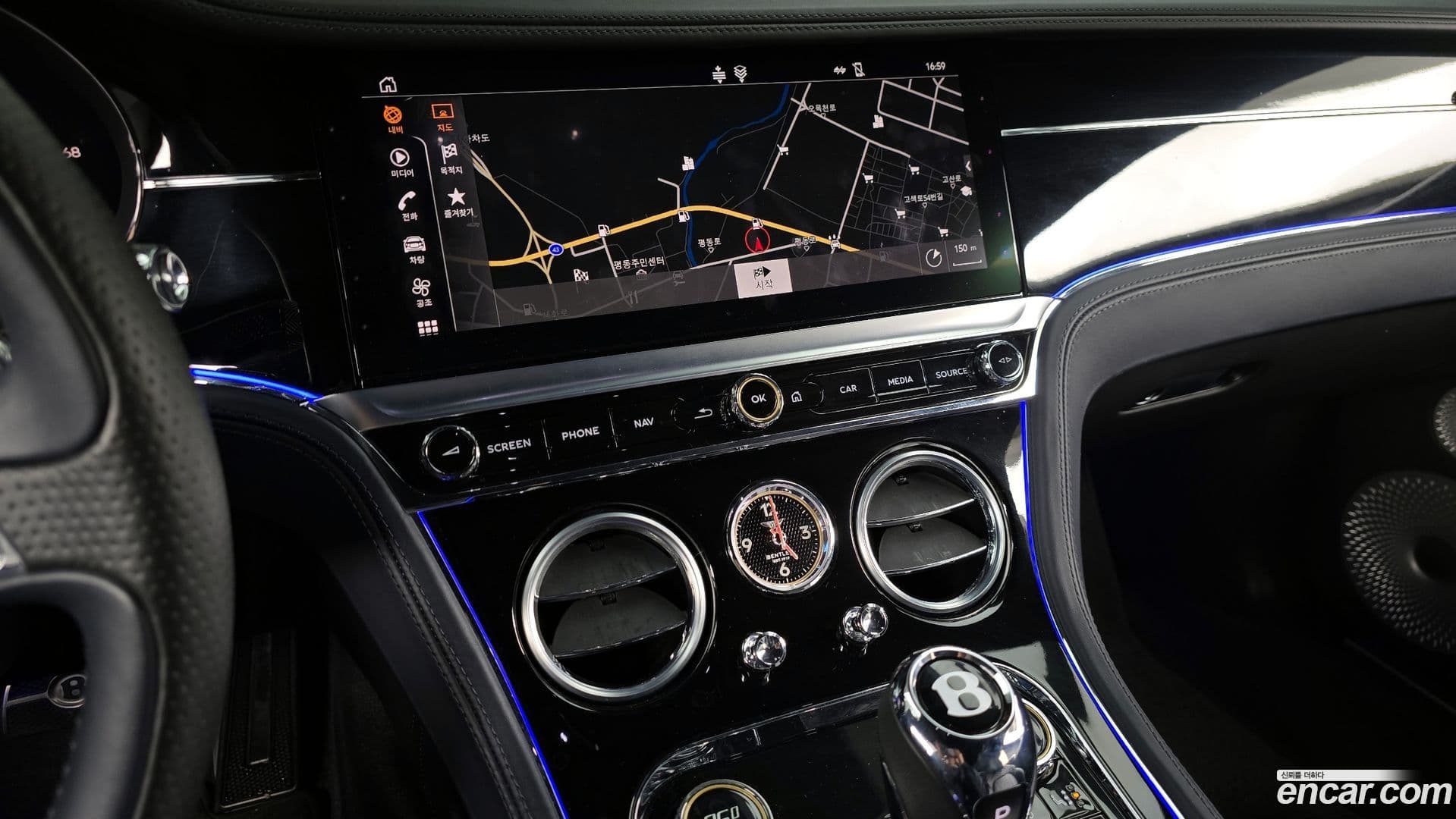 Main__Slider__Photo:Continental Bentley 2019.3-13