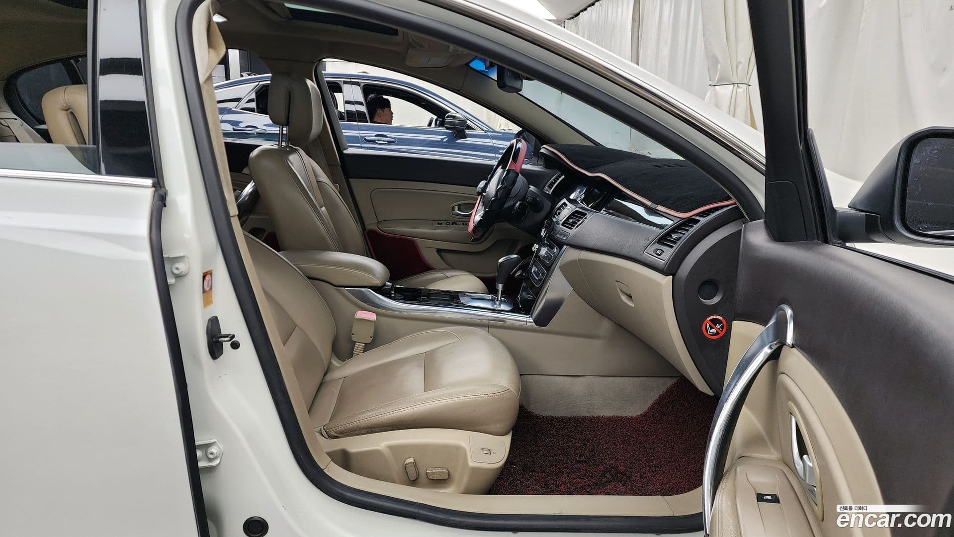 Main__Slider__Photo:SM5 Renault-KoreaSamsung 2012.0-10