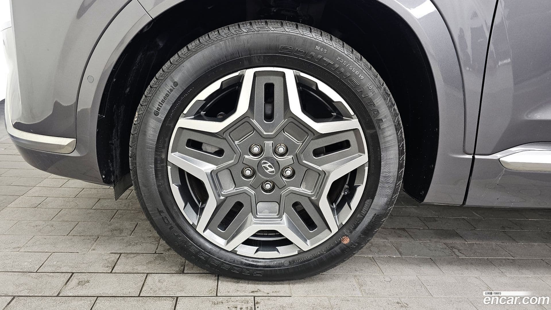 Main__Slider__Photo:Santafe Hyundai 2023.2-4