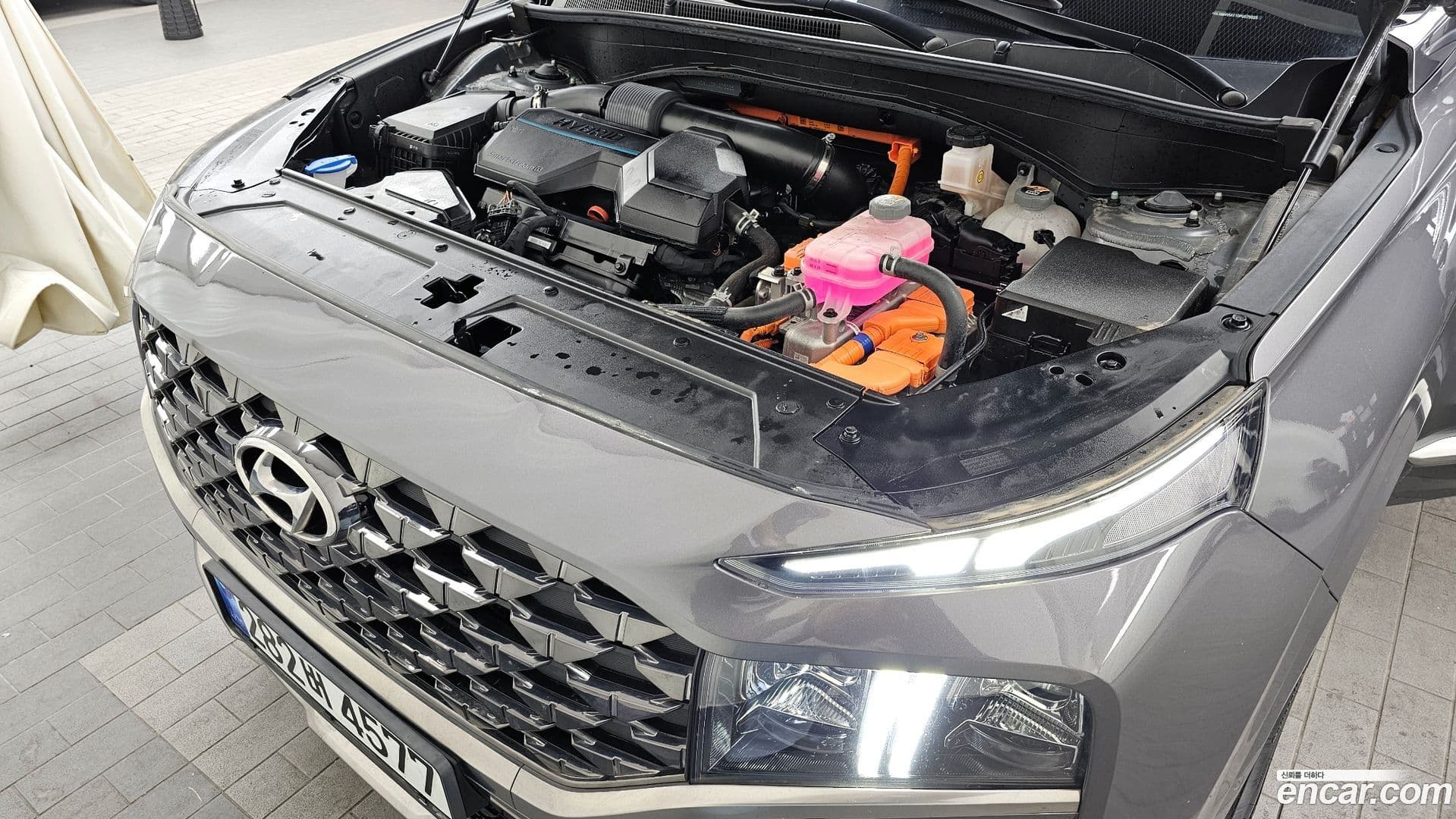 Main__Slider__Photo:Santafe Hyundai 2023.2-5