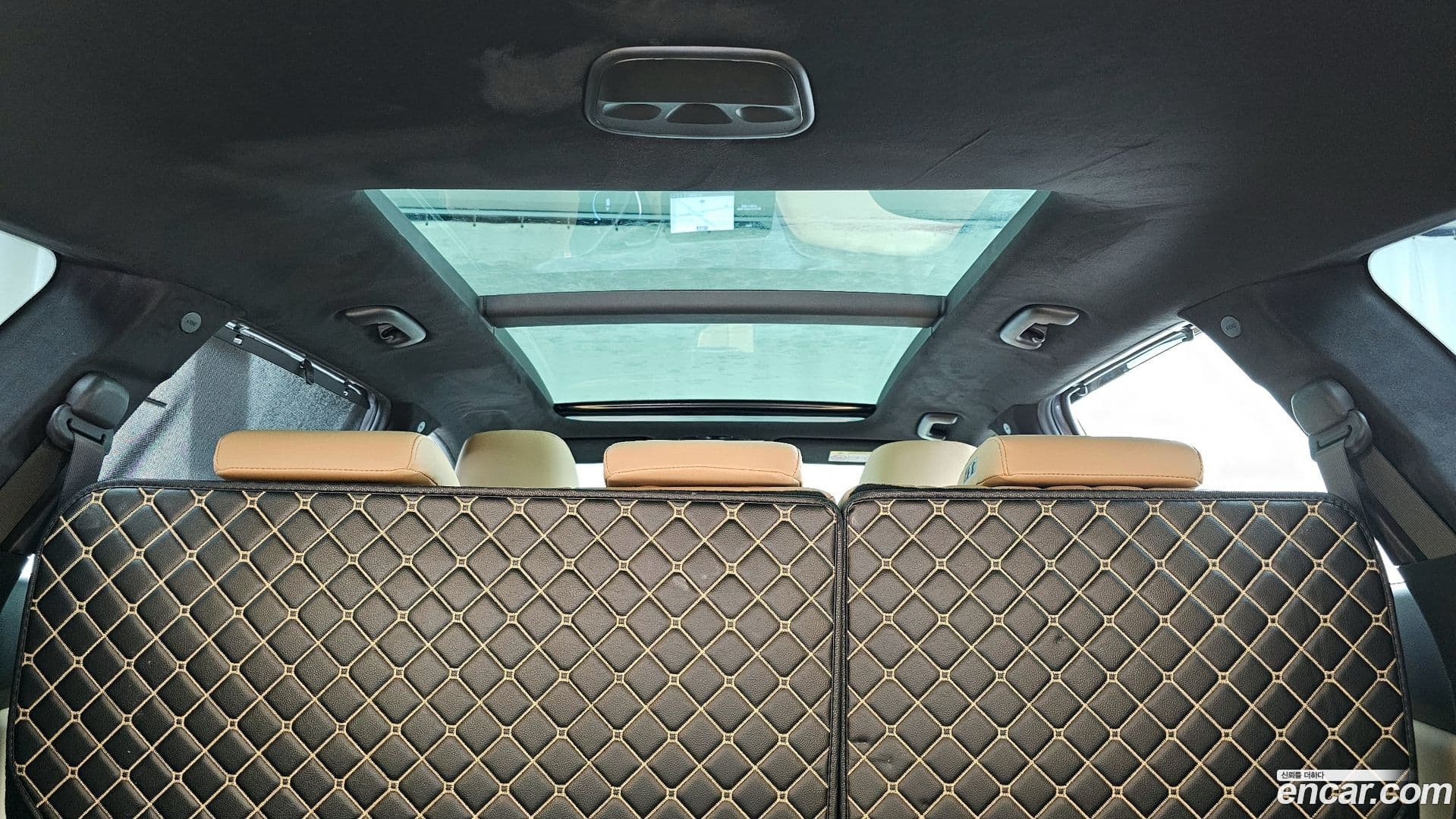 Main__Slider__Photo:Santafe Hyundai 2023.2-18