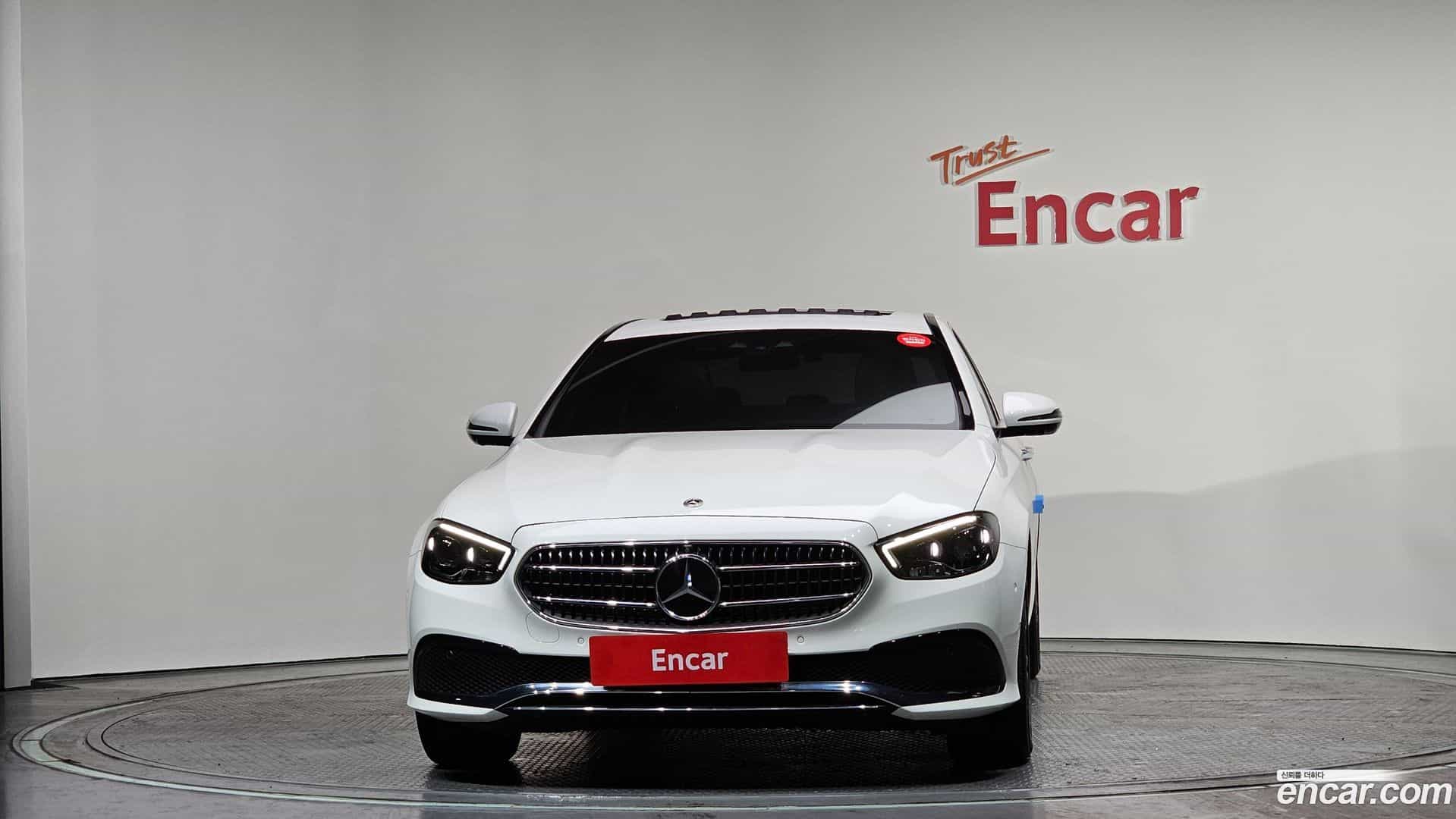 E-Class Mercedes-Benz 2022.4-OUTER-003