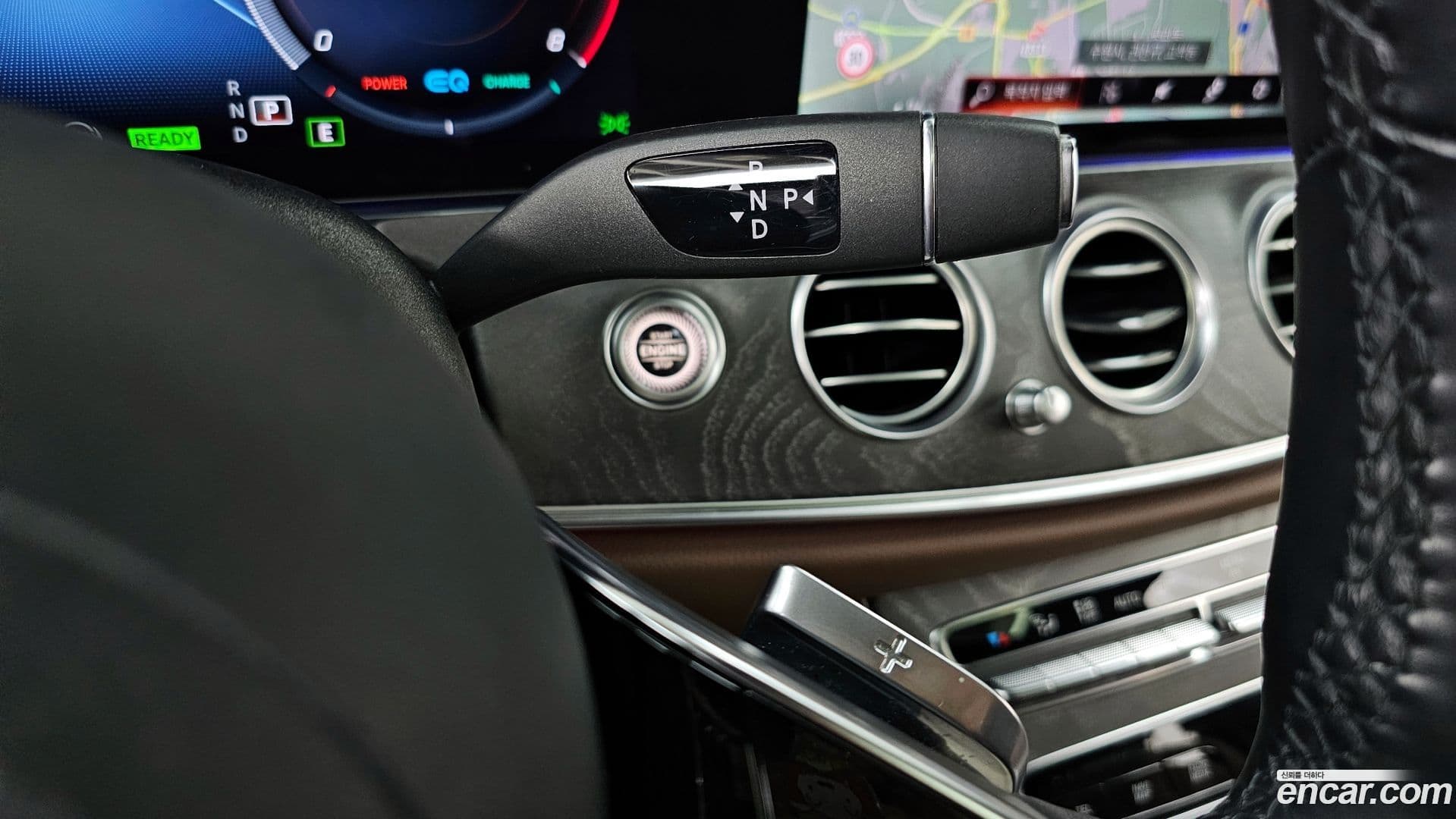 Main__Slider__Photo:E-Class Mercedes-Benz 2022.4-8