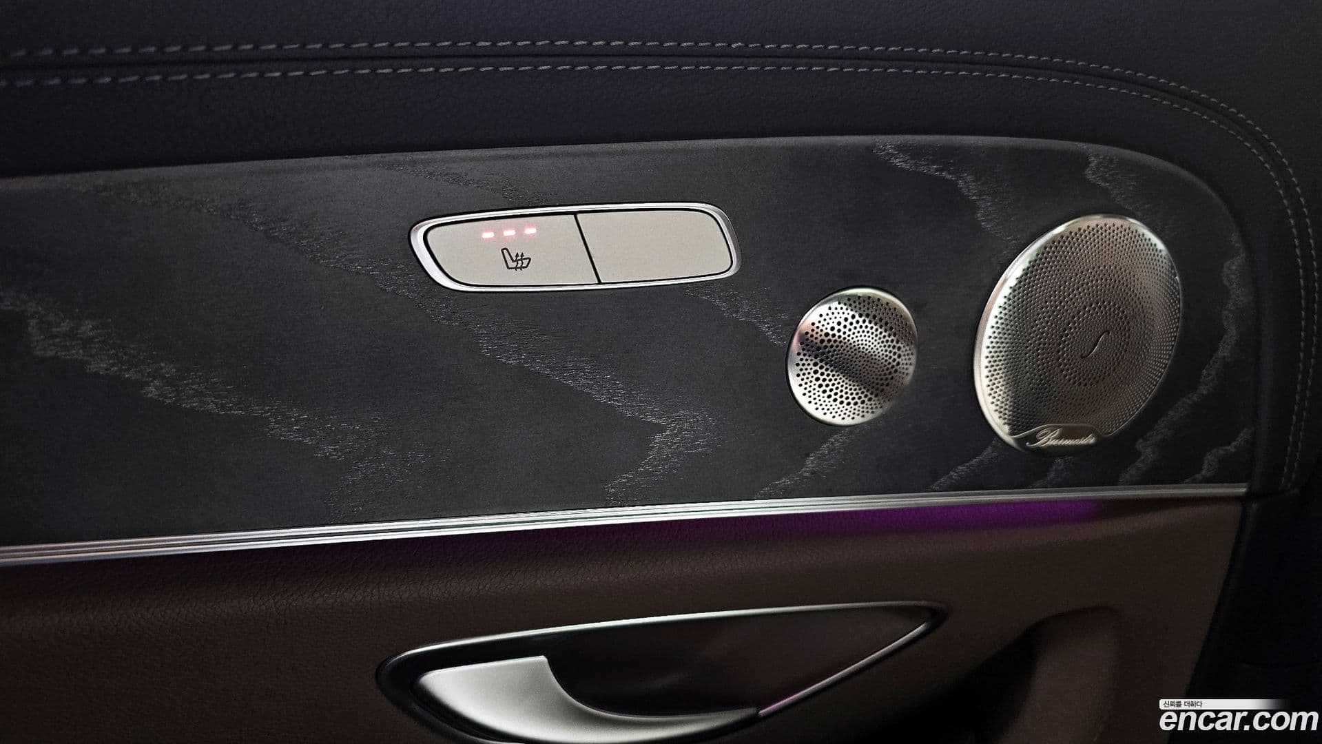 Main__Slider__Photo:E-Class Mercedes-Benz 2022.4-17