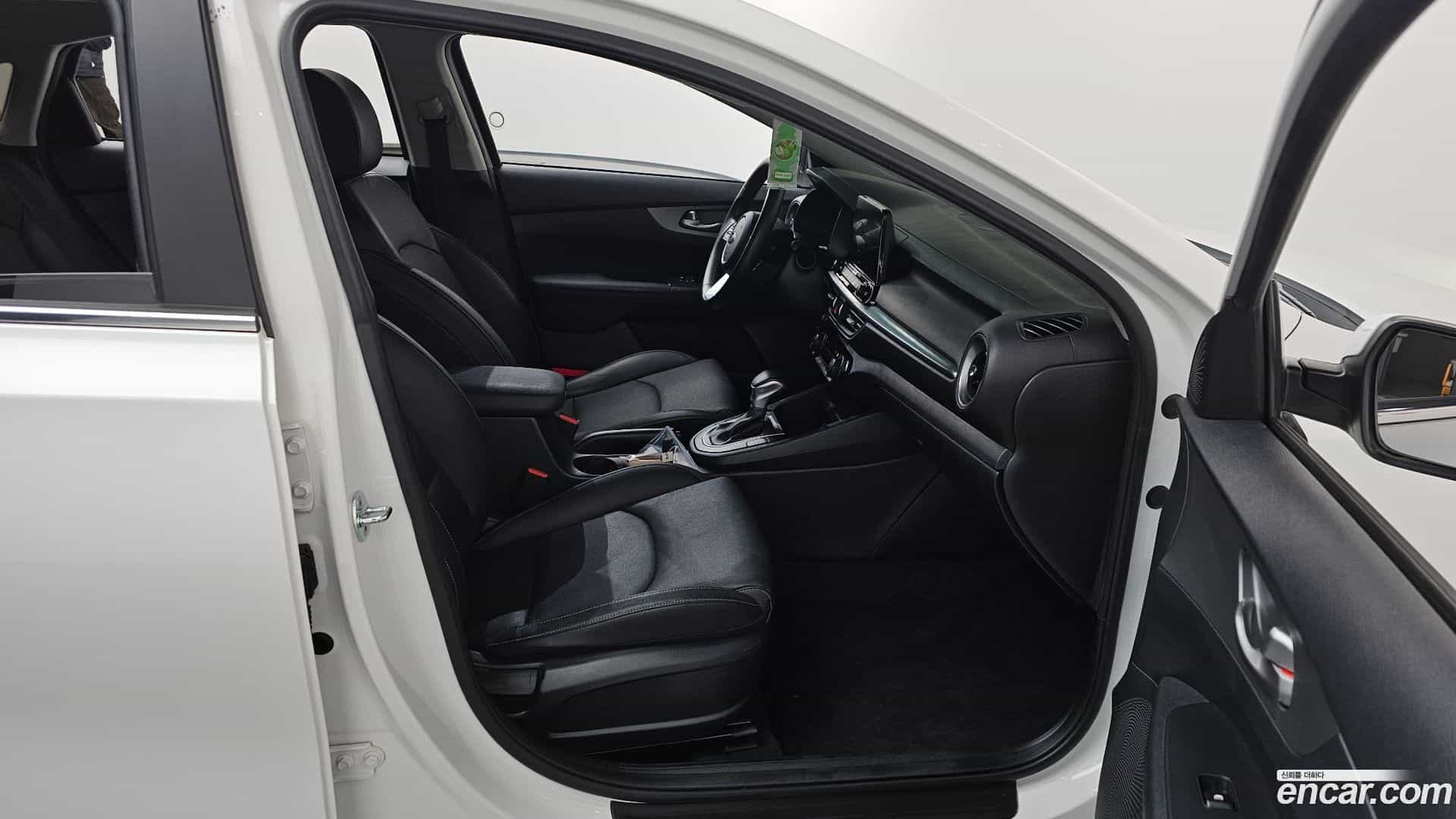 K3 Kia 2021.1-OPTION-015