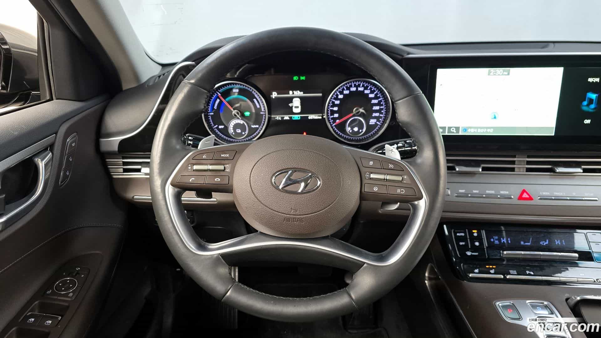 Grandeur Hyundai 2021.6-OPTION-017