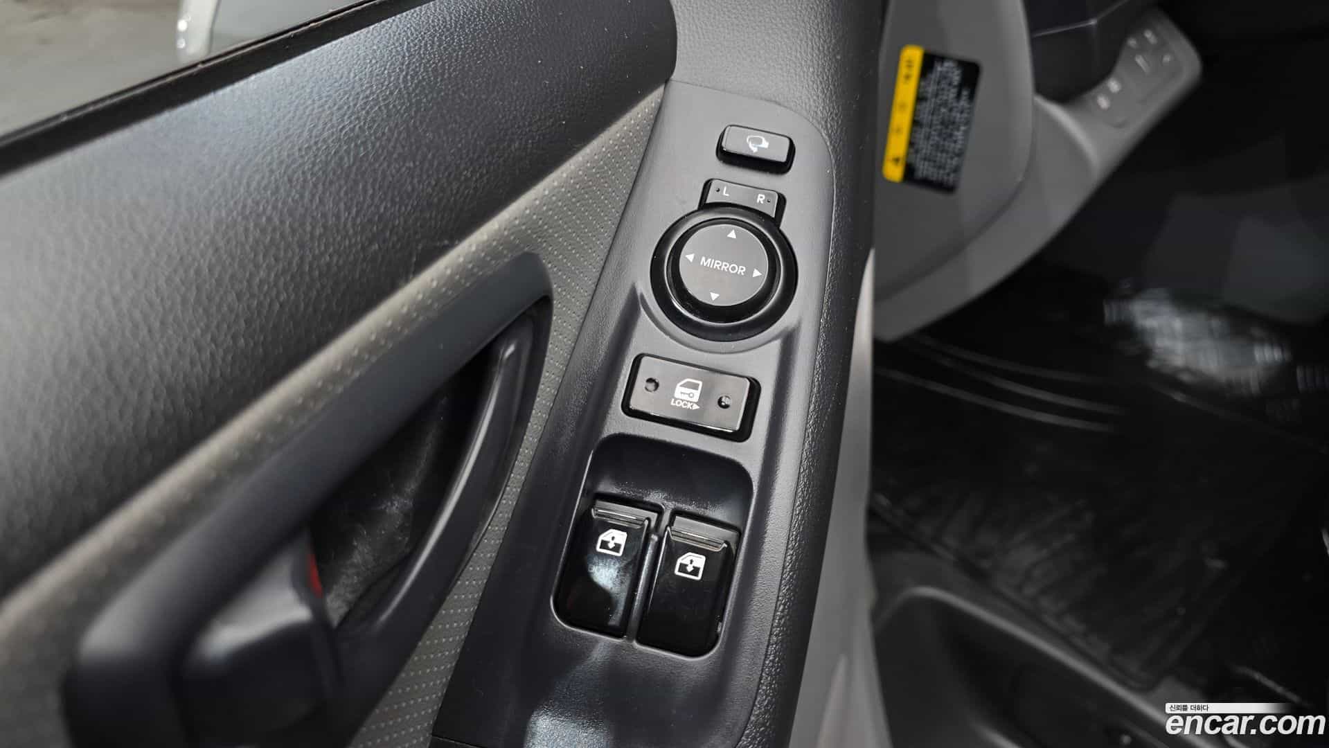 Starex Hyundai 2017.7-OPTION-018