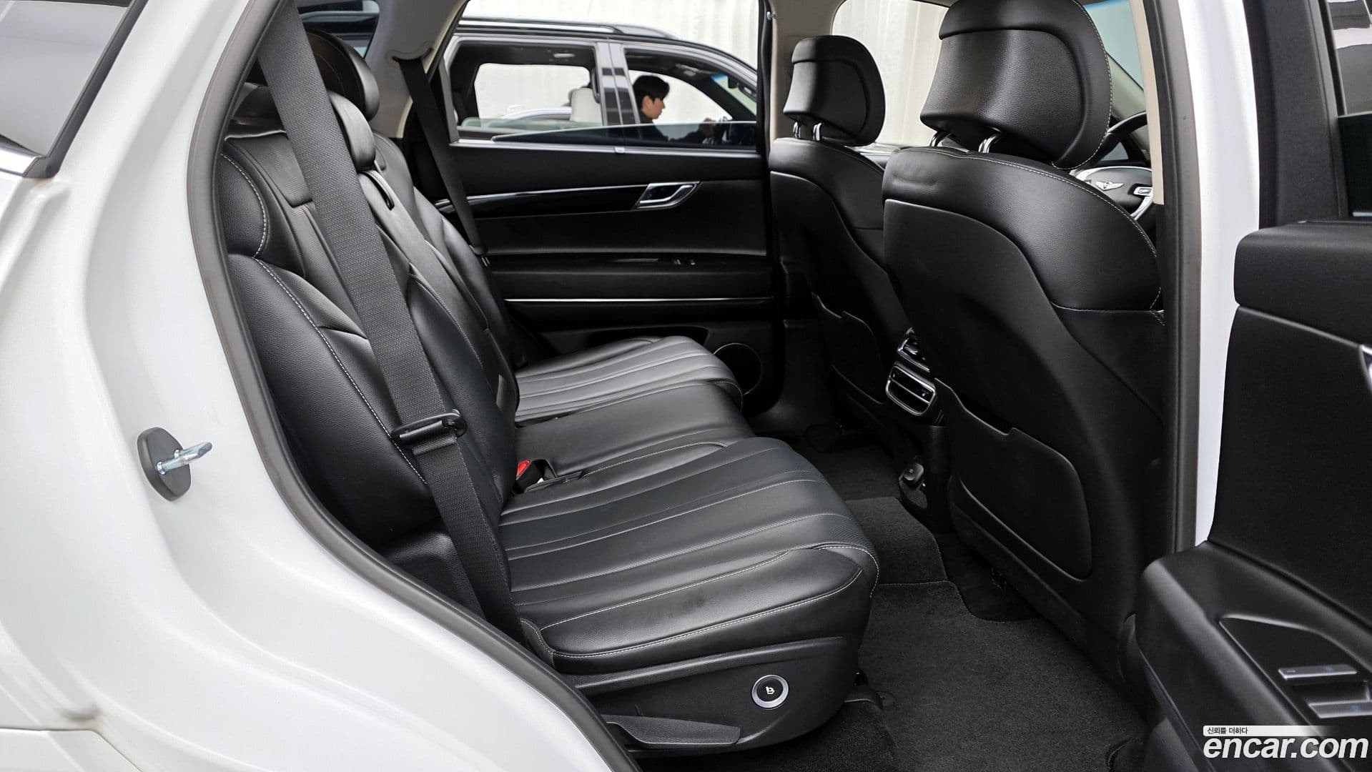 Main__Slider__Photo:GV80 Genesis 2020.11-11