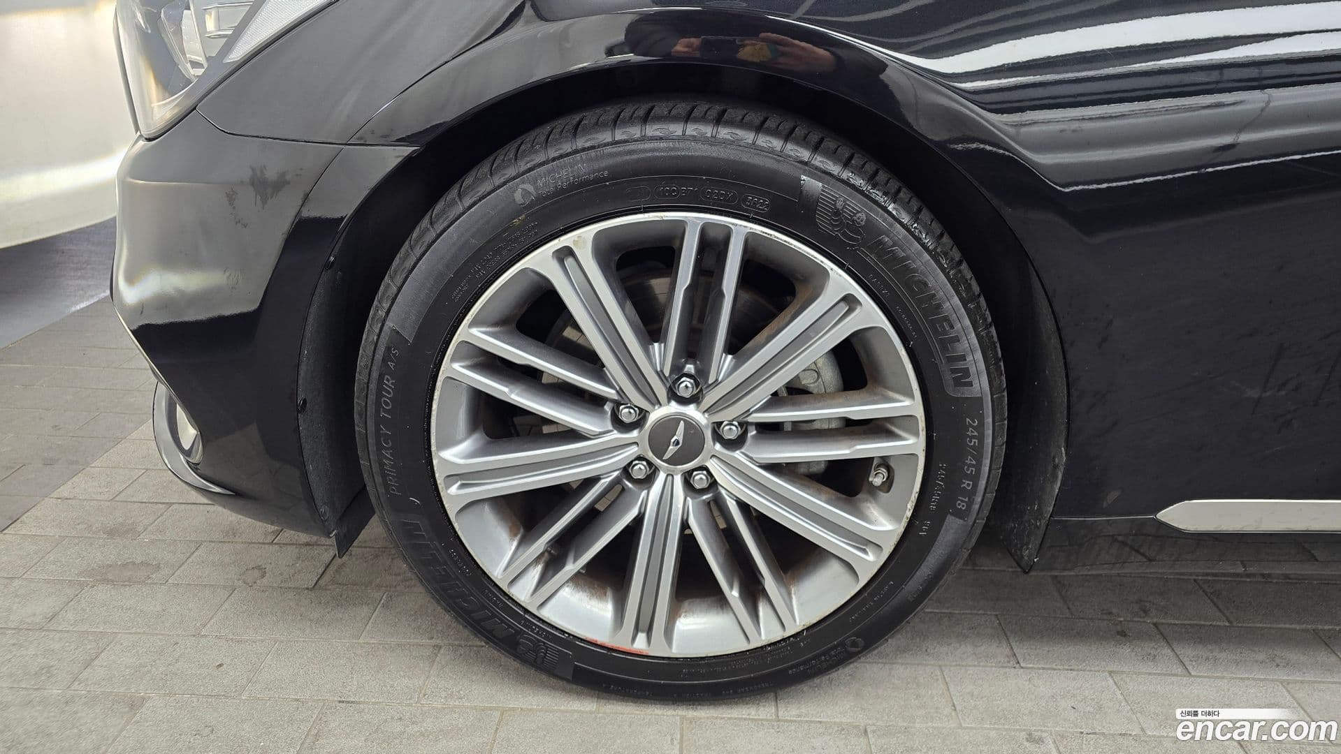 Main__Slider__Photo:G80 Genesis 2019.10-4