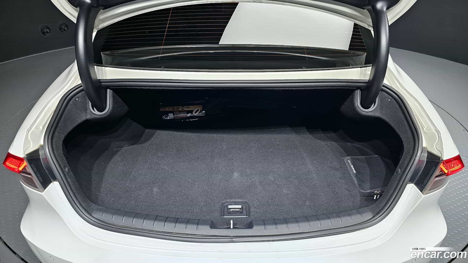 Grandeur Hyundai 2020.3-OPTION-024