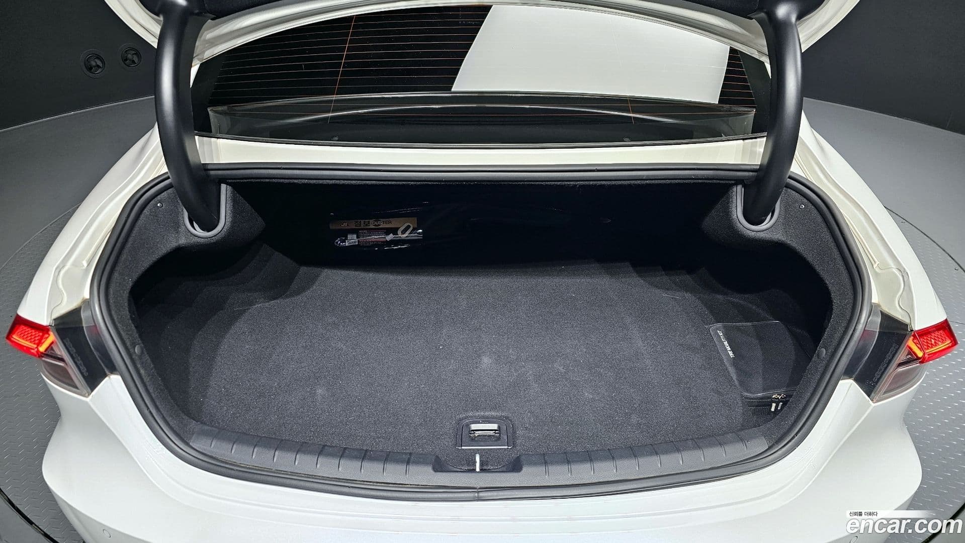 Main__Slider__Photo:Grandeur Hyundai 2020.3-19