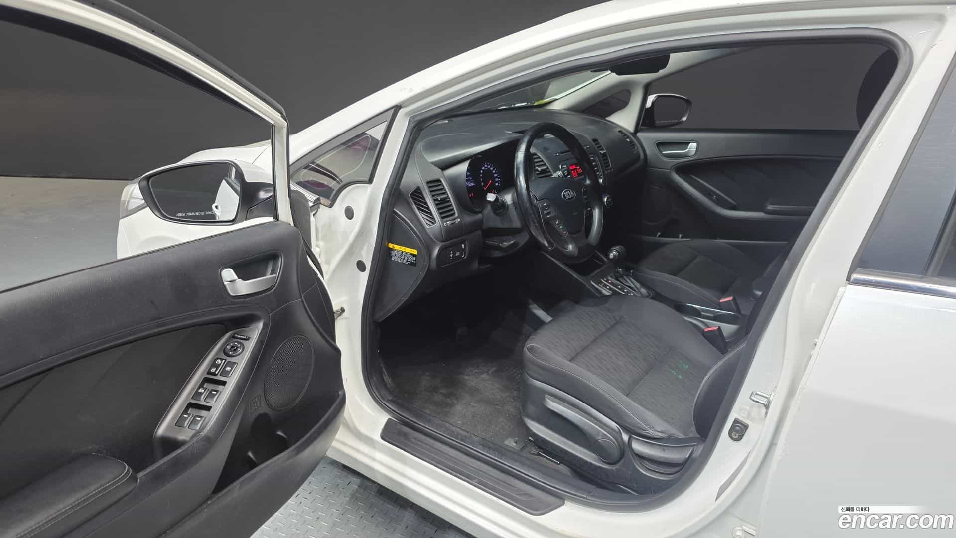 K3 Kia 2012.10-INNER-010