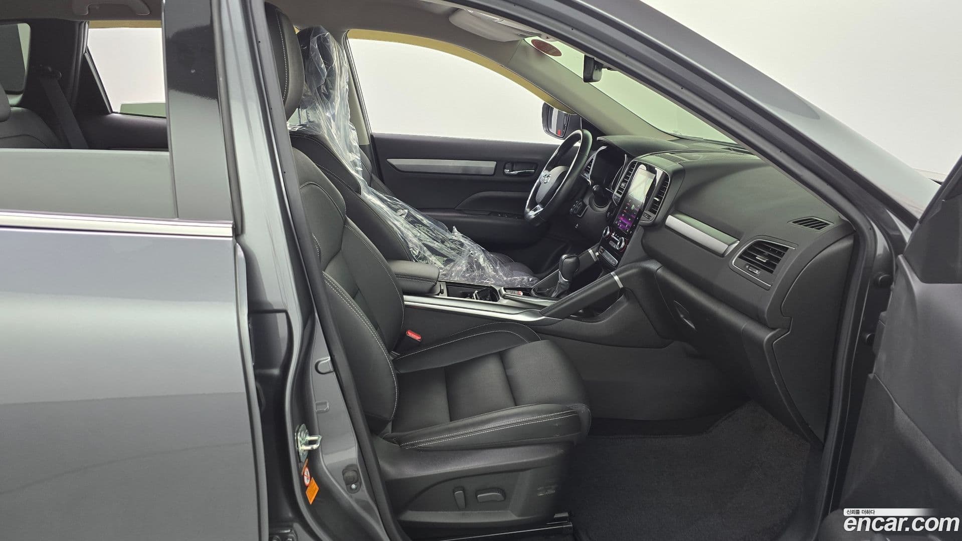 Main__Slider__Photo:QM6 Renault-KoreaSamsung 2021.10-10