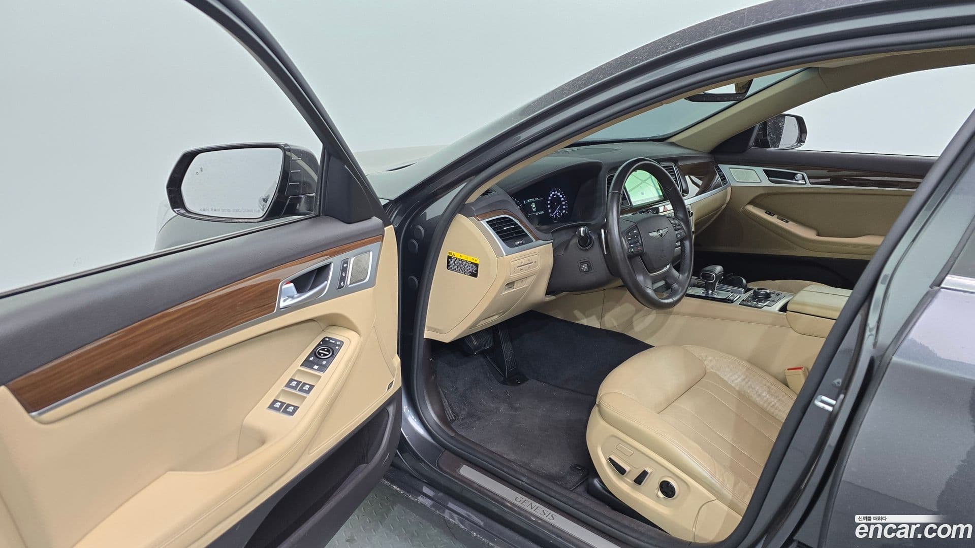 Main__Slider__Photo:G80 Genesis 2016.9-9