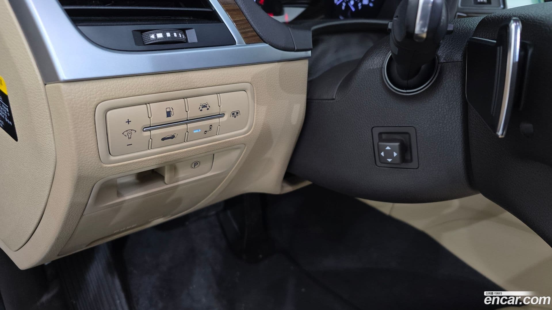 Main__Slider__Photo:G80 Genesis 2016.9-13