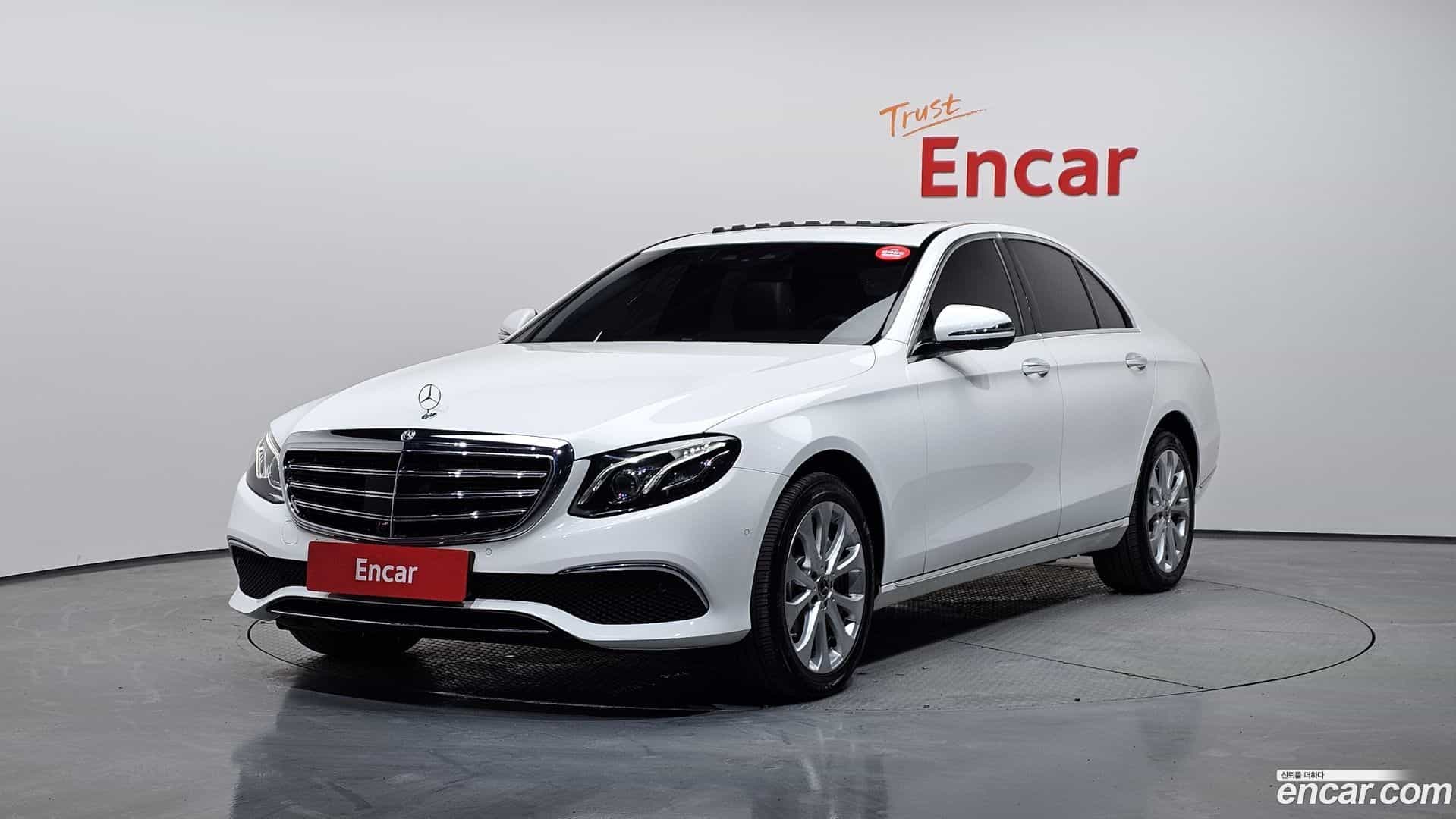 E-Class Mercedes-Benz 2020.0-OUTER-001