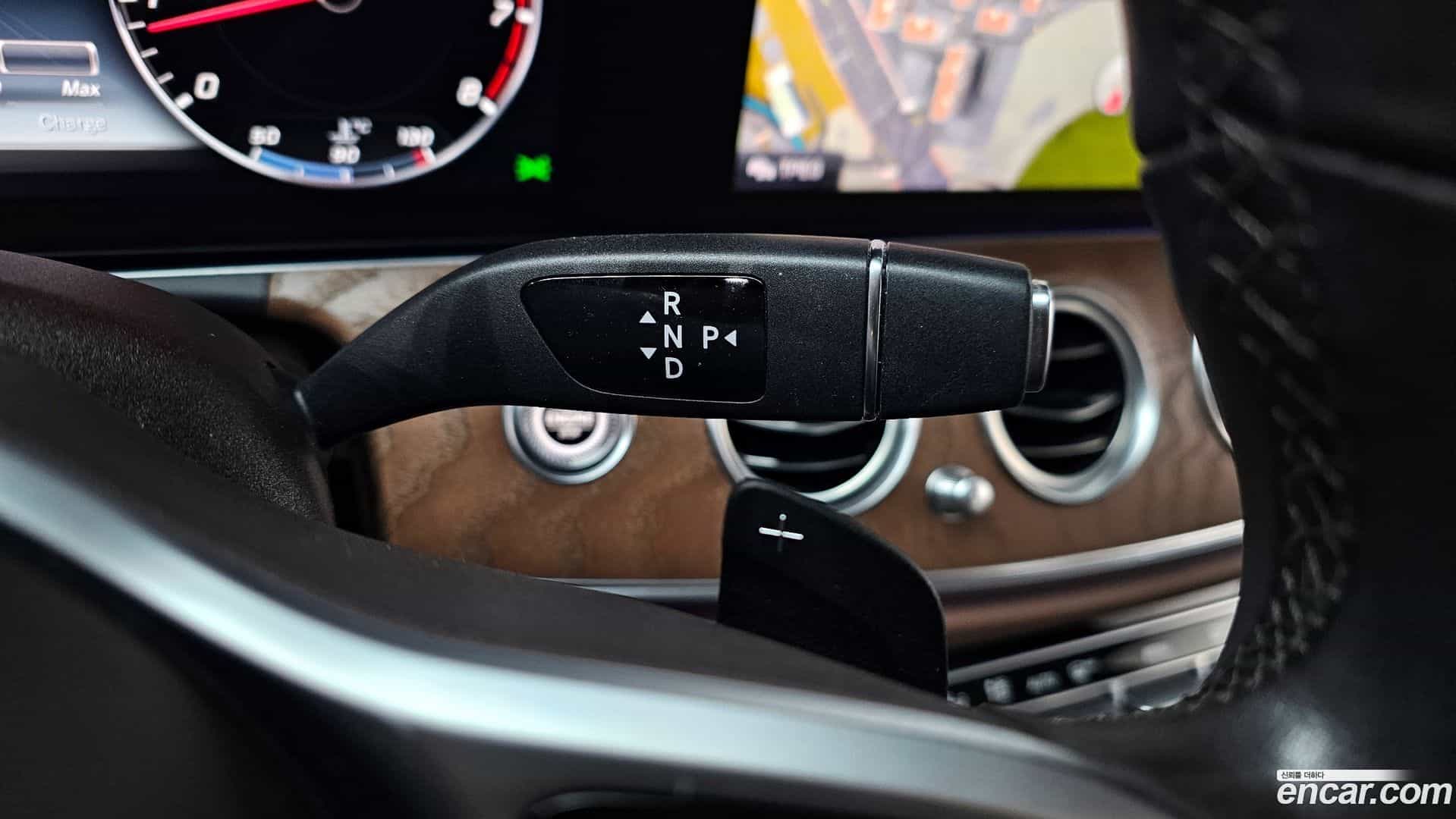 E-Class Mercedes-Benz 2020.0-INNER-009