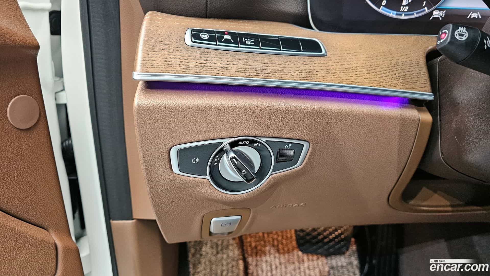 E-Class Mercedes-Benz 2020.0-OPTION-021