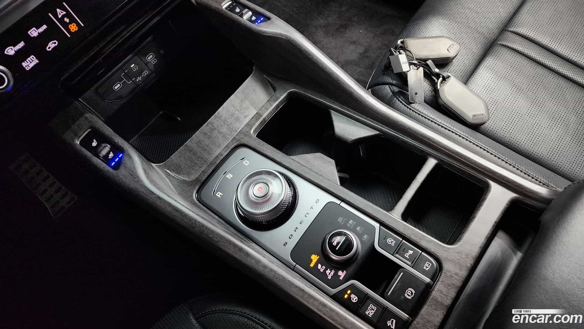 Sorento Kia 2023.8-INNER-009