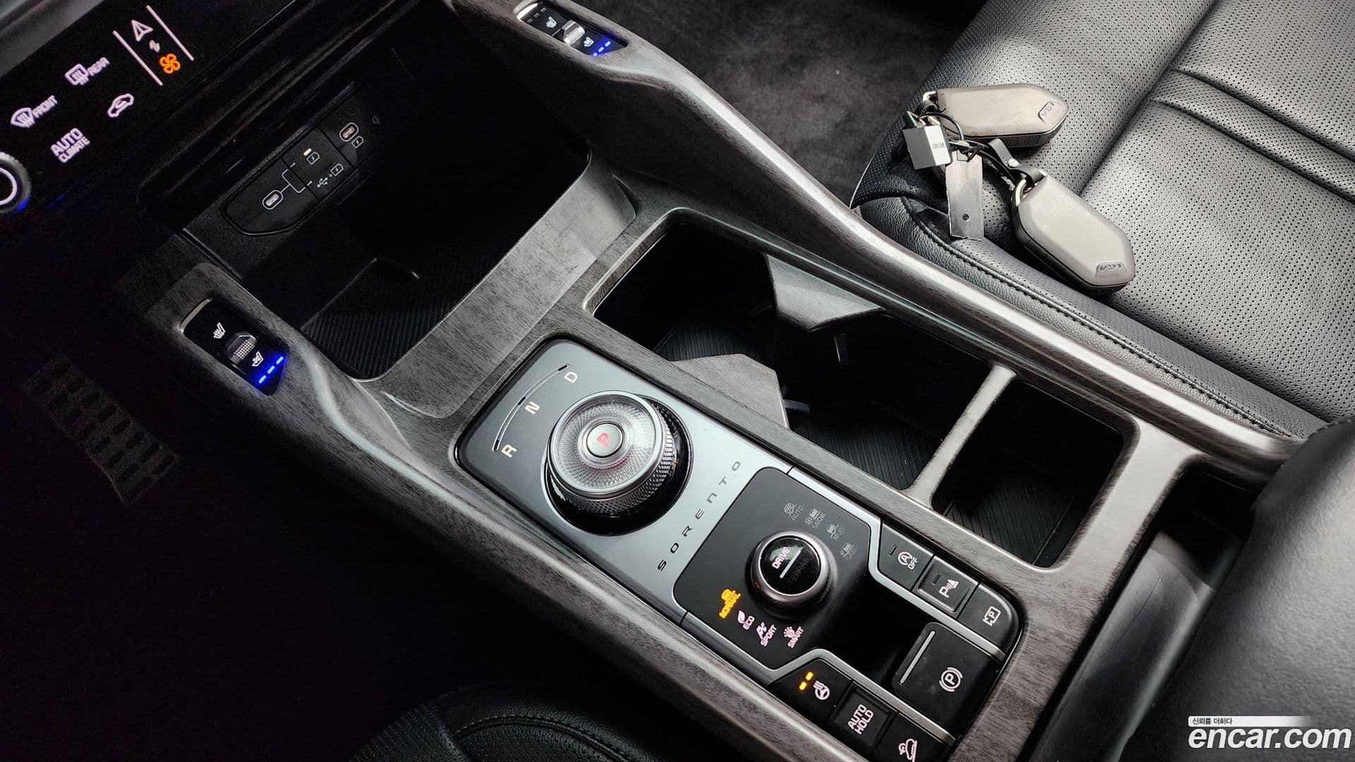 Main__Slider__Photo:Sorento Kia 2023.8-8