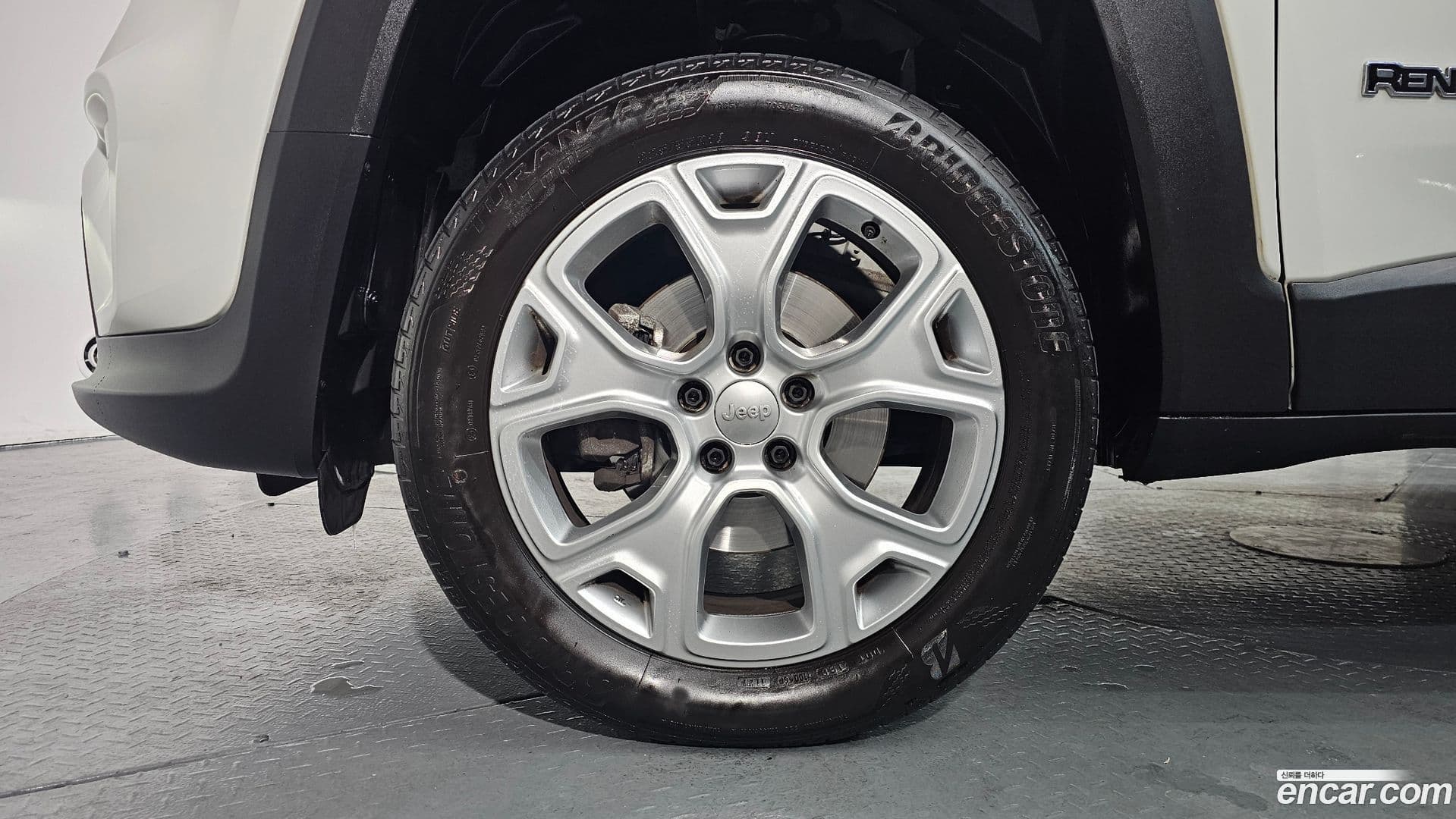 Main__Slider__Photo:Renegade Jeep 2021.6-4