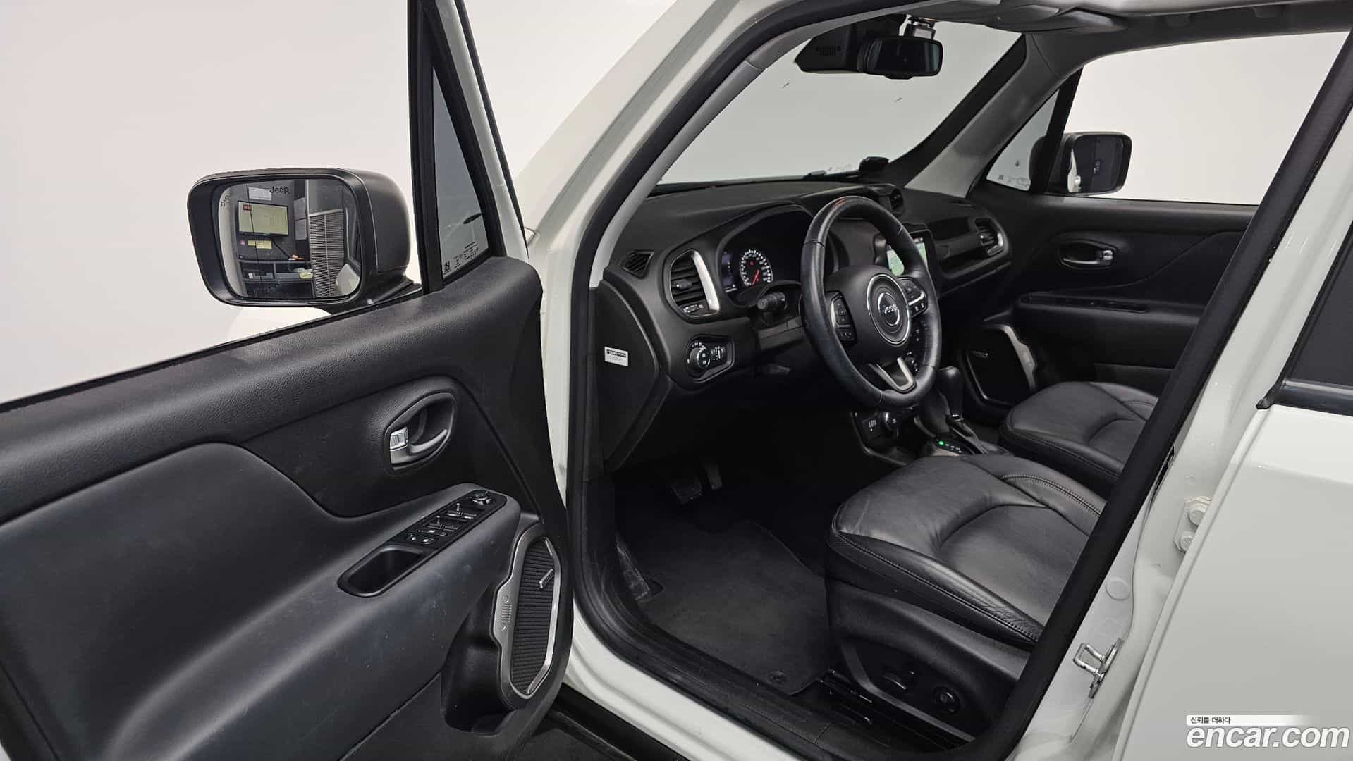 Renegade Jeep 2021.6-OPTION-015