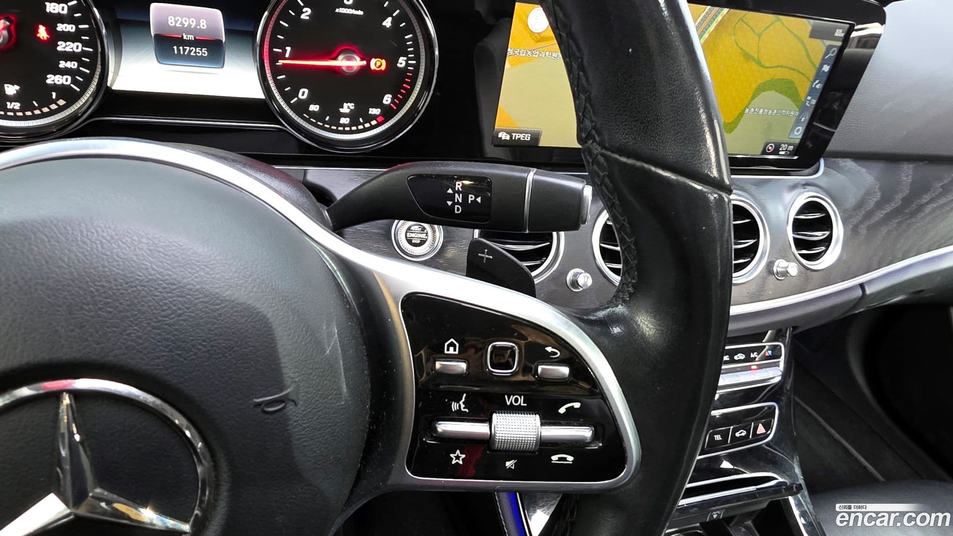 Main__Slider__Photo:E-Class Mercedes-Benz 2019.4-8