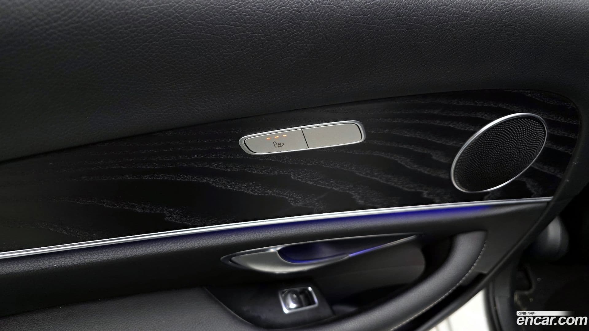 Main__Slider__Photo:E-Class Mercedes-Benz 2019.4-17