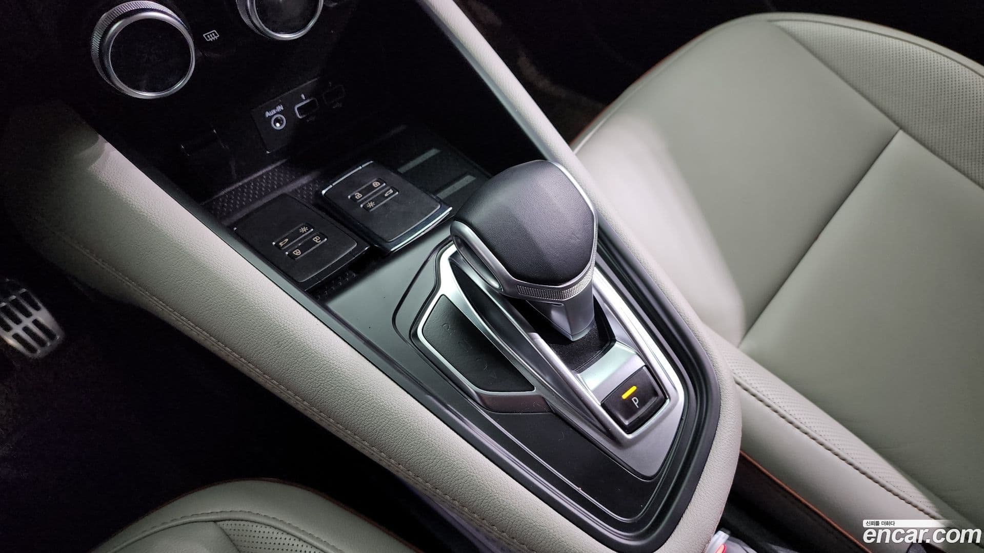 Main__Slider__Photo:Captur Renault-KoreaSamsung 2020.6-8