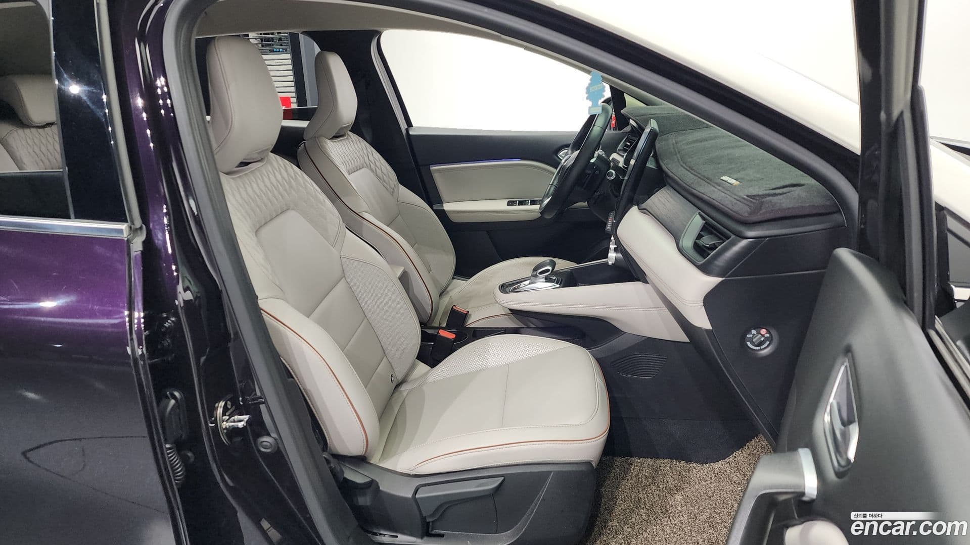 Main__Slider__Photo:Captur Renault-KoreaSamsung 2020.6-10