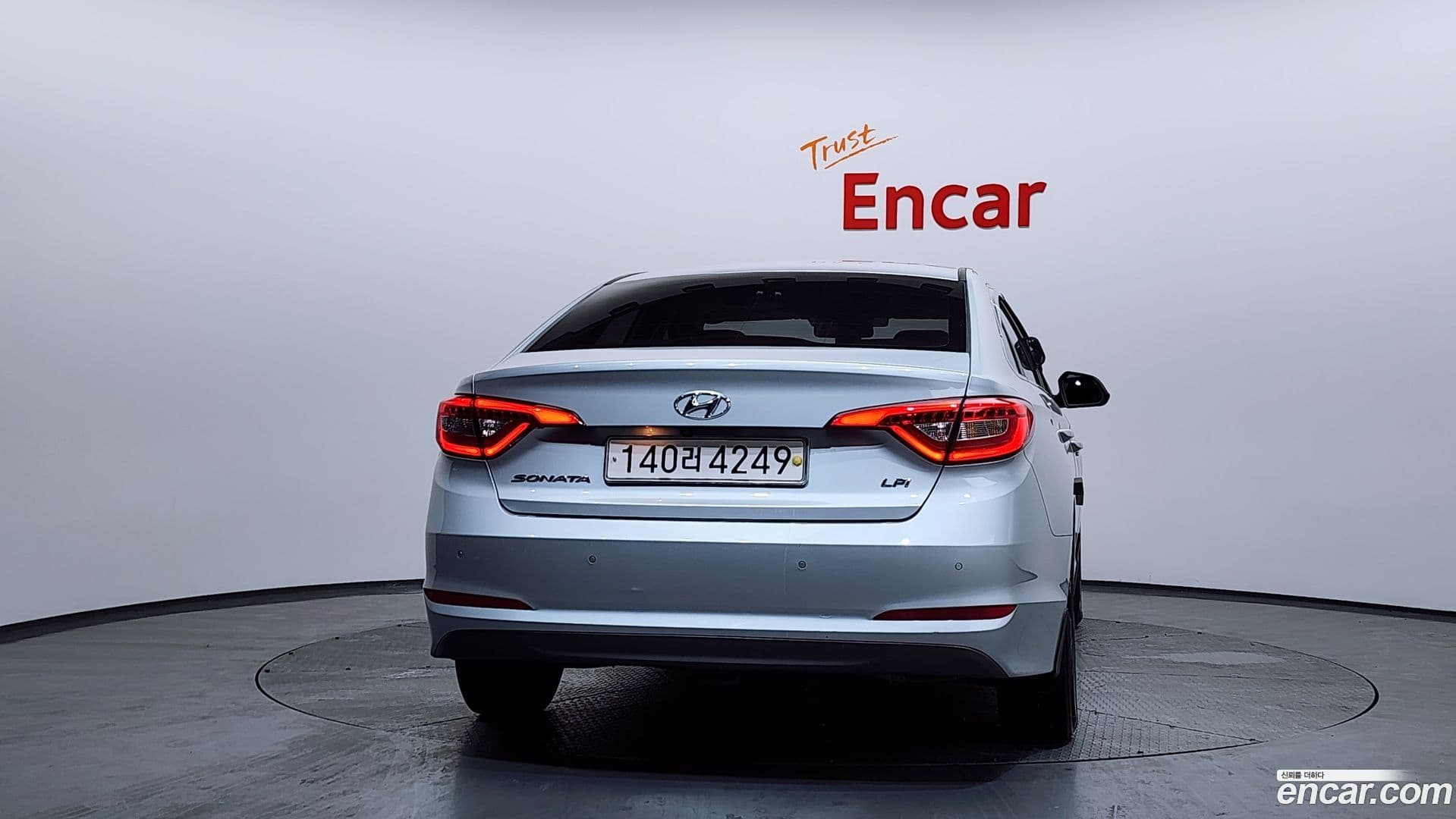 Main__Slider__Photo:Sonata Hyundai 2017.4-3