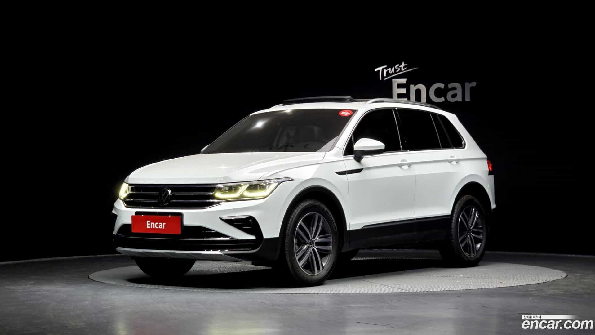 Tiguan Volkswagen 2022.11-OUTER-001