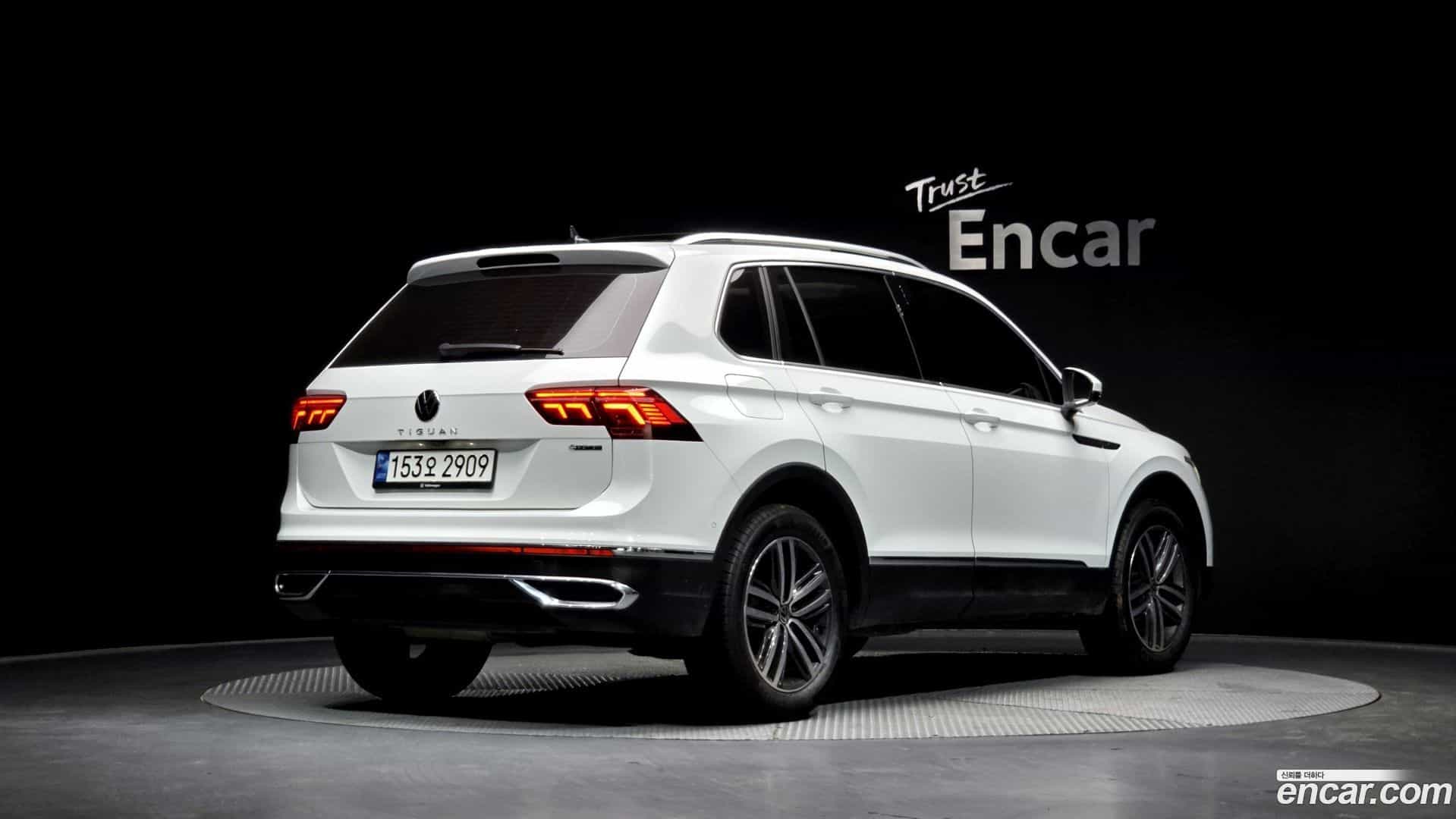 Tiguan Volkswagen 2022.11-OUTER-002