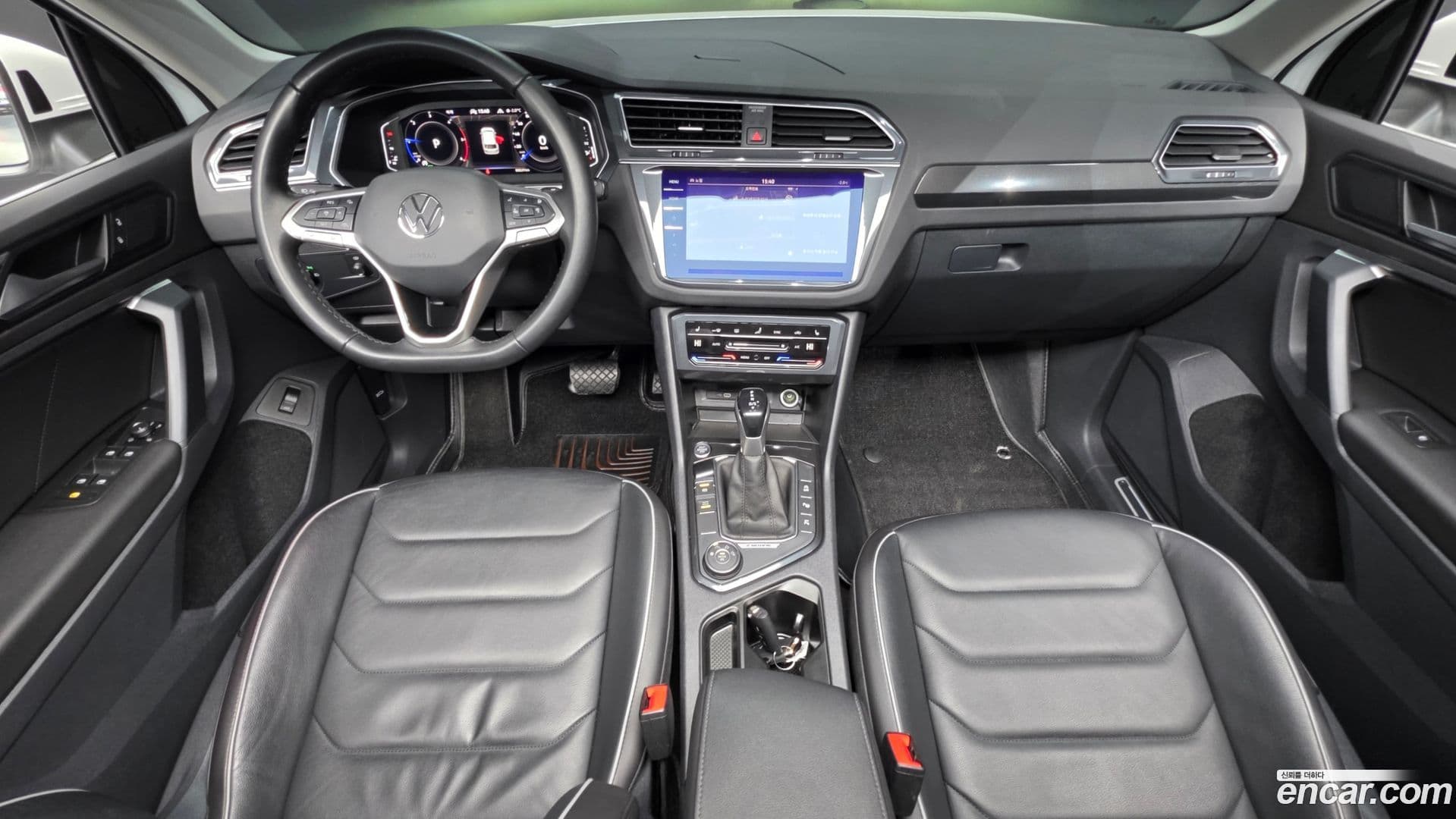 Main__Slider__Photo:Tiguan Volkswagen 2022.11-6