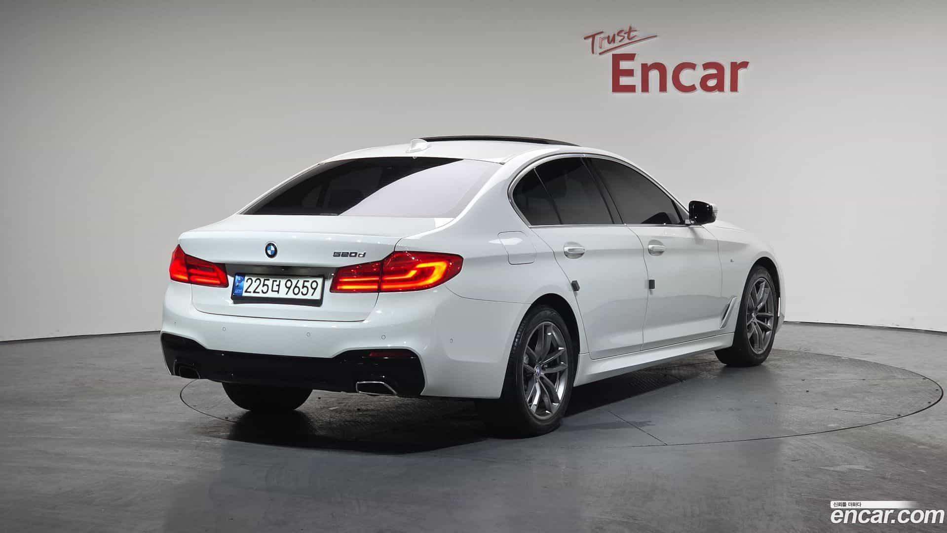 5-Series BMW 2018.0-OUTER-002