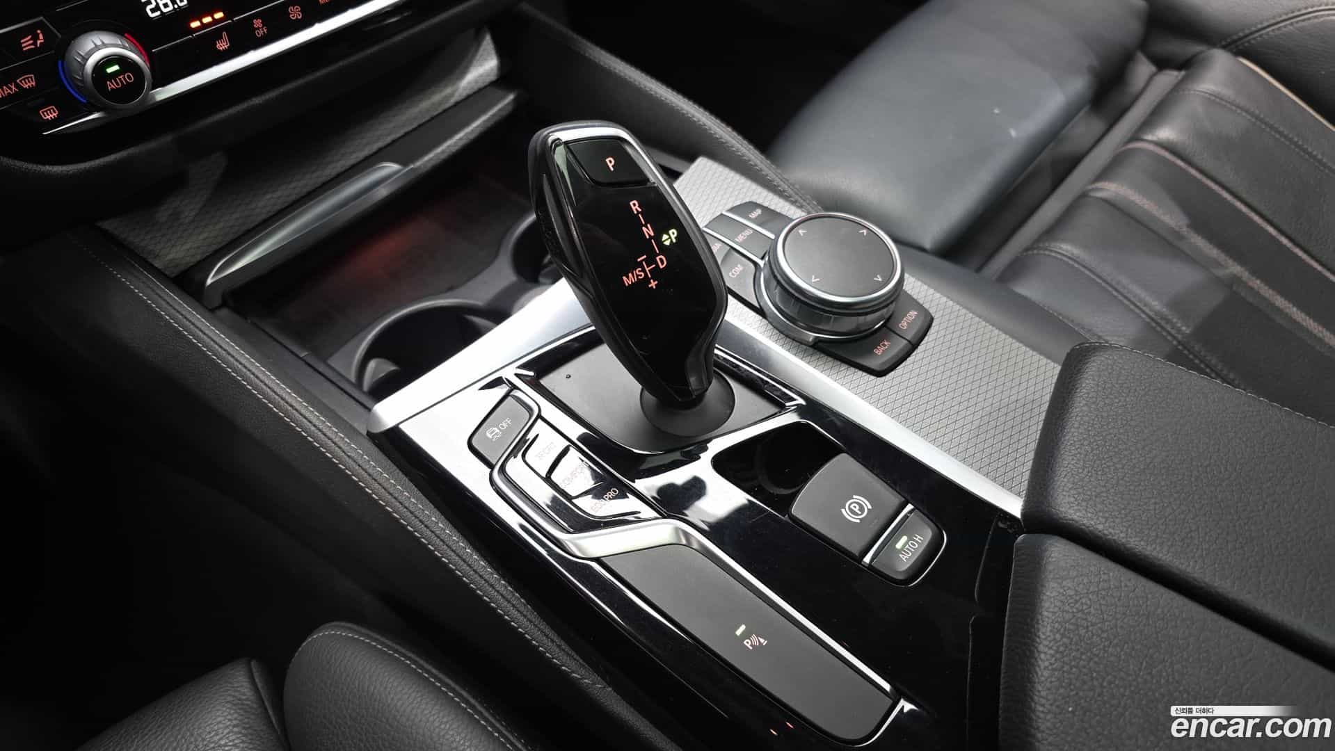 5-Series BMW 2018.0-INNER-009