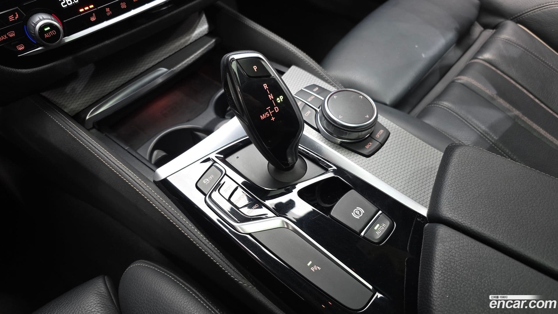 Main__Slider__Photo:5-Series BMW 2018.0-8