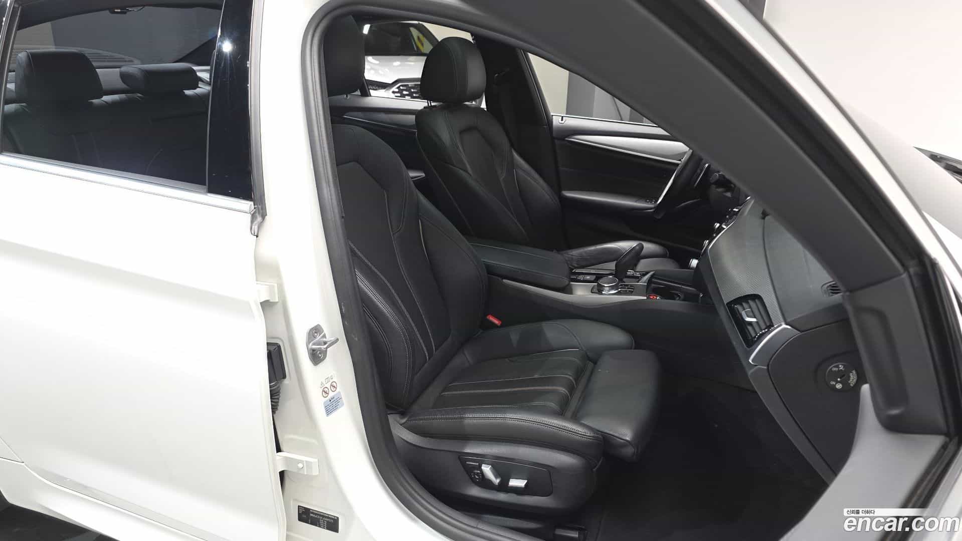 5-Series BMW 2018.0-INNER-010