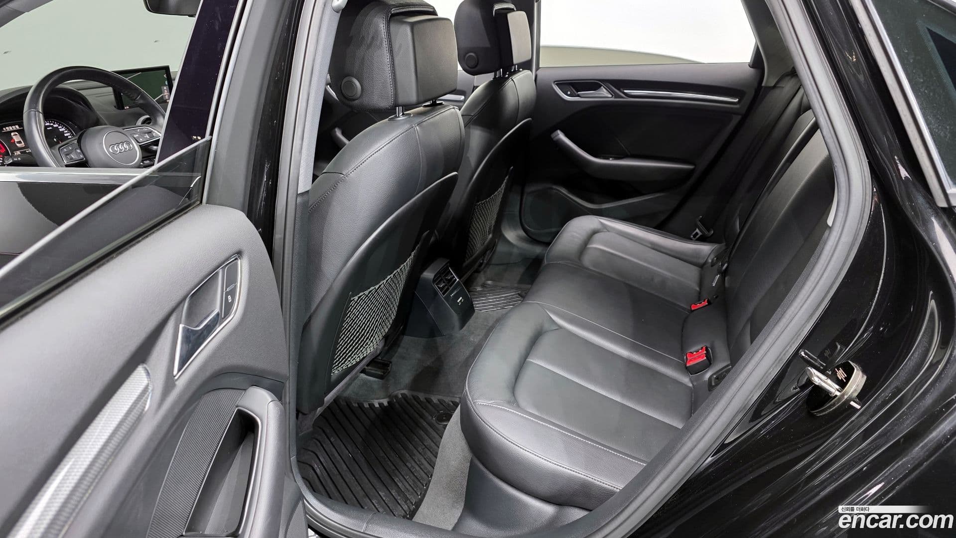 Main__Slider__Photo:A3 Audi 2018.8-11