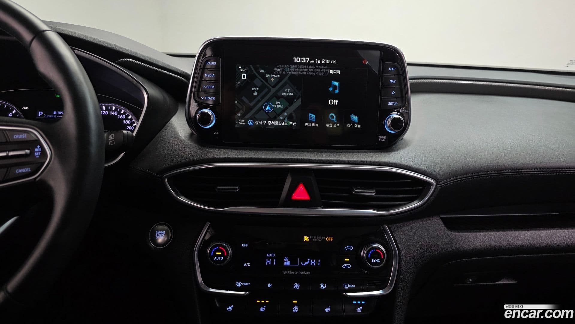 Main__Slider__Photo:Santafe Hyundai 2019.0-14