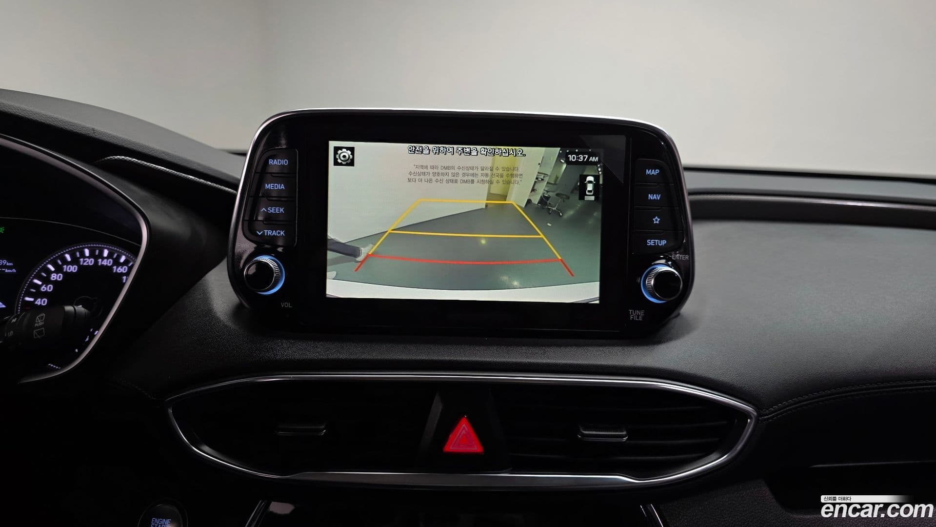 Main__Slider__Photo:Santafe Hyundai 2019.0-15