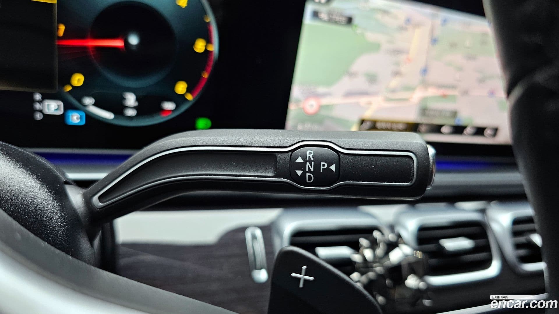 Main__Slider__Photo:GLE-Class Mercedes-Benz 2021.1-8