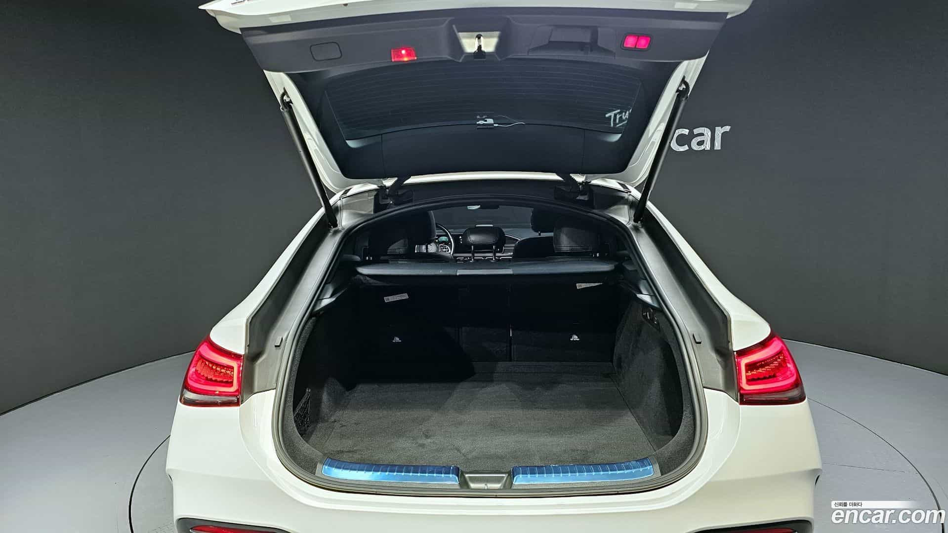 GLE-Class Mercedes-Benz 2021.1-OPTION-024