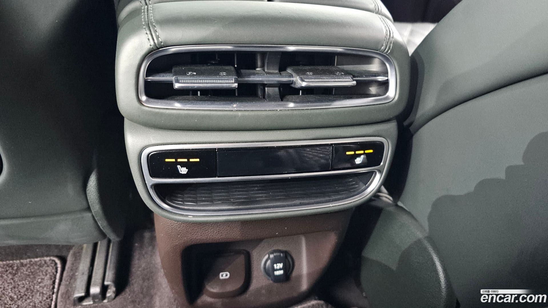 Main__Slider__Photo:GV80 Genesis 2021.11-18