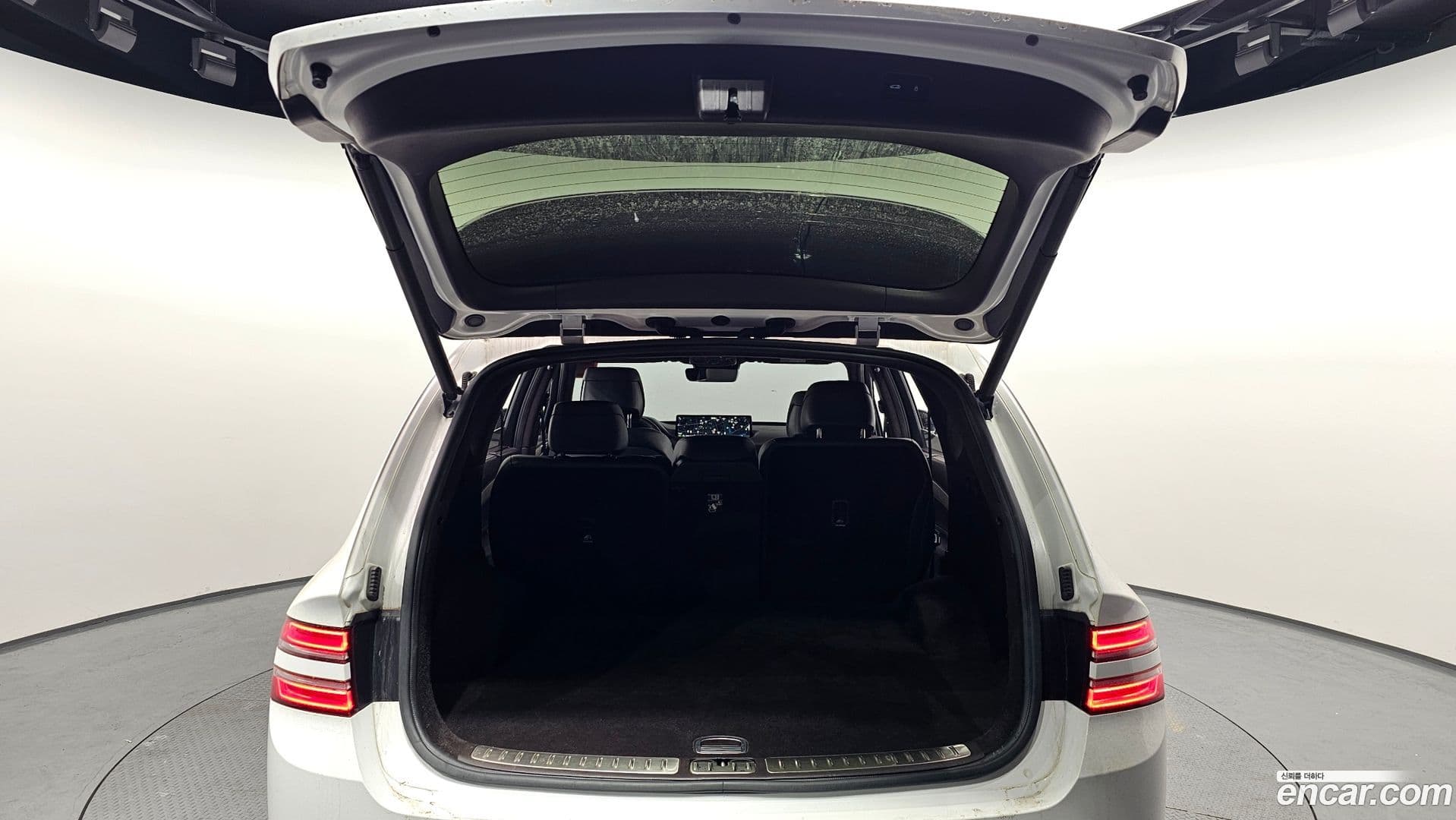 Main__Slider__Photo:GV80 Genesis 2021.11-19