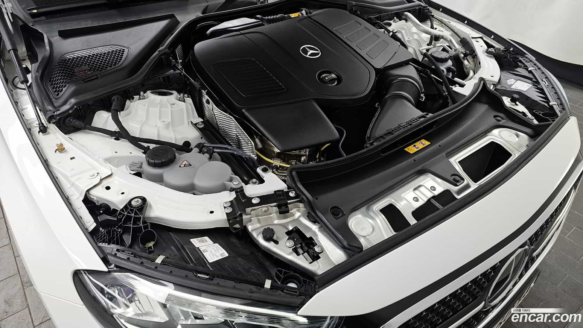 E-Class Mercedes-Benz 2024.8-INNER-006