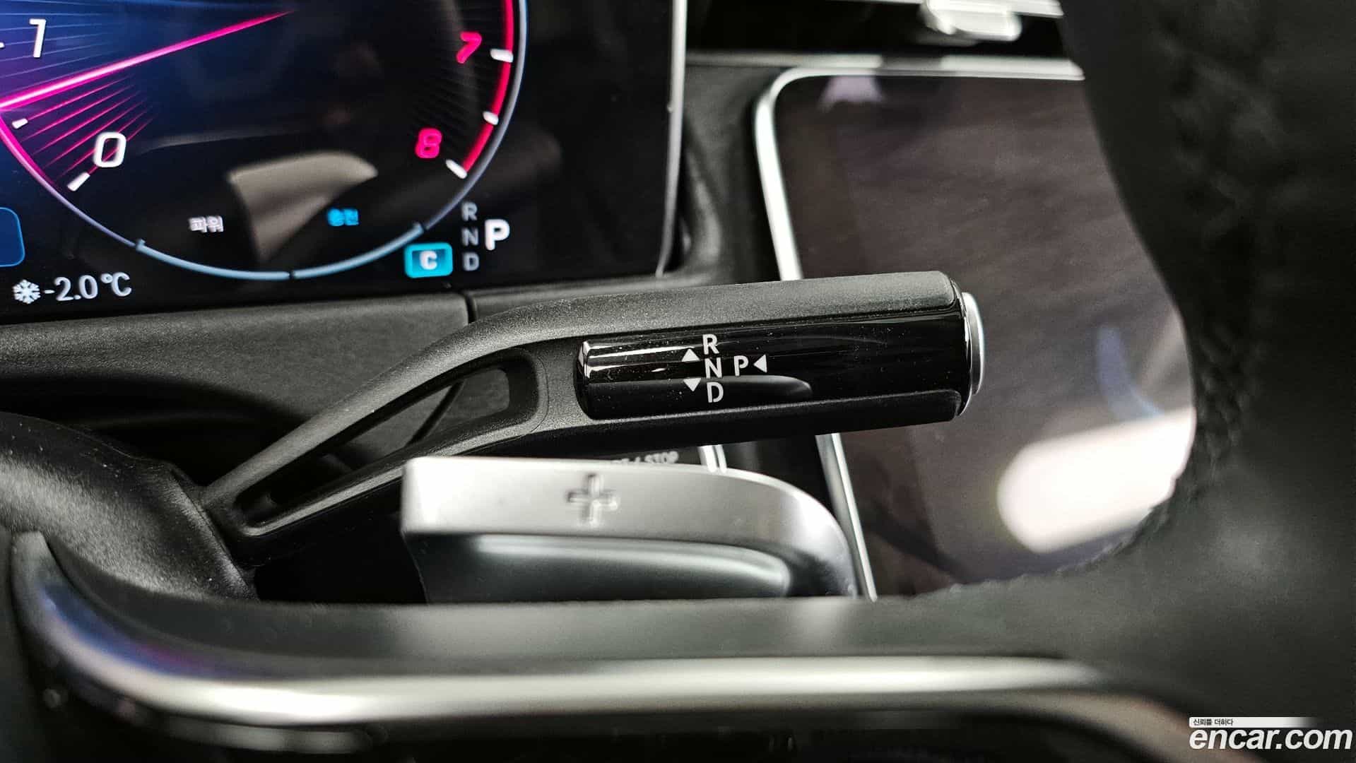 E-Class Mercedes-Benz 2024.8-INNER-009